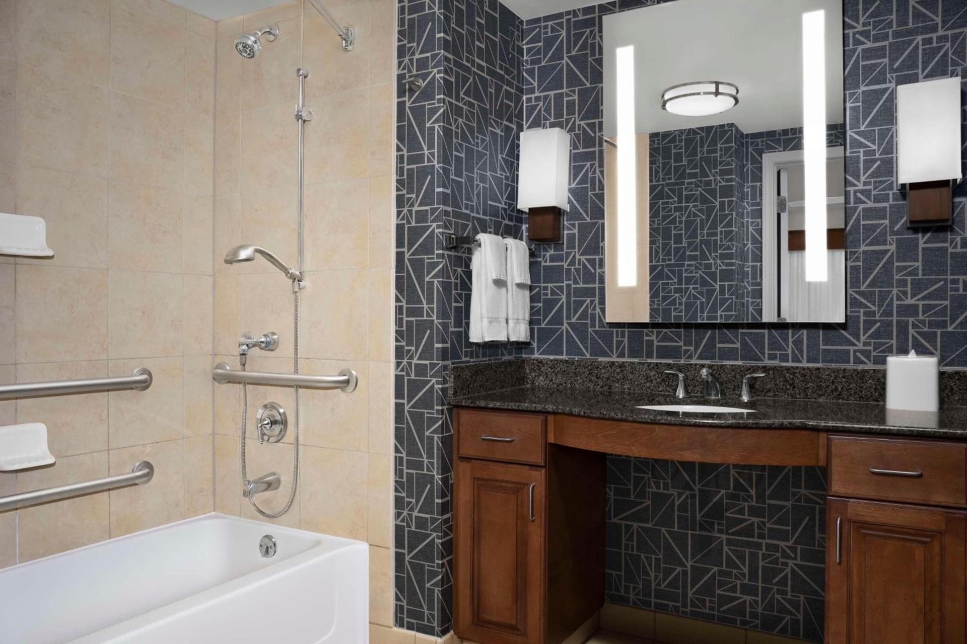 Homewood Suites by Hilton Omaha - Downtown photo 37