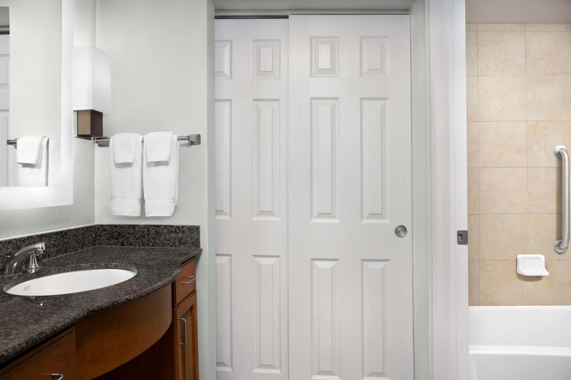 Homewood Suites by Hilton Omaha - Downtown photo 56