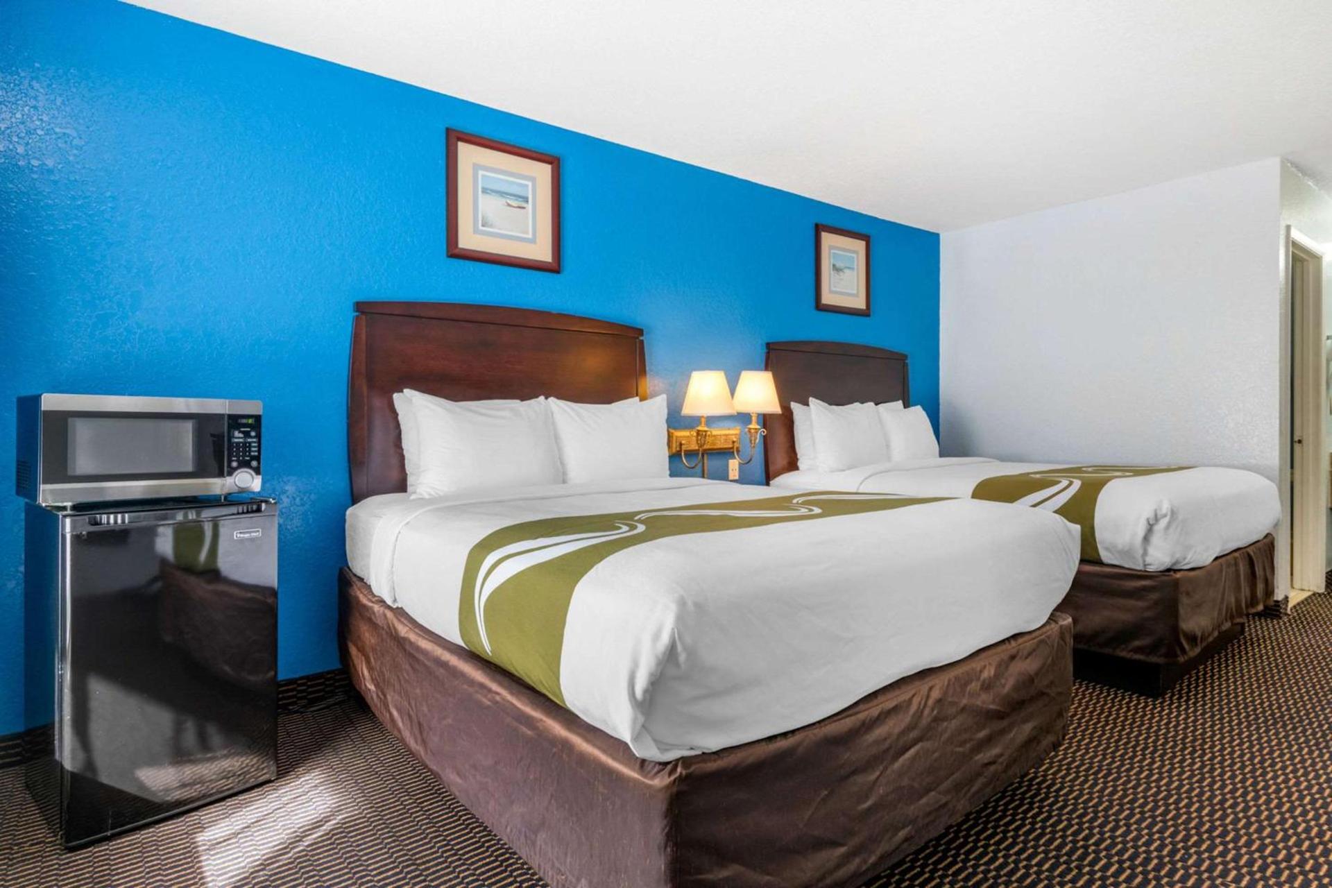 Quality Inn Sarasota North Near Lido Key Beach photo 10
