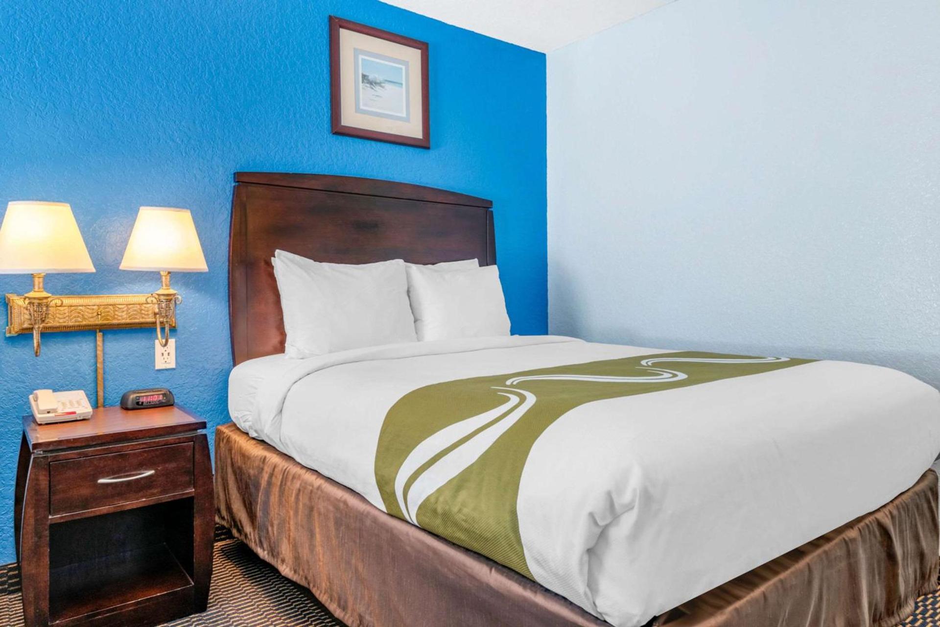 Quality Inn Sarasota North Near Lido Key Beach photo 22
