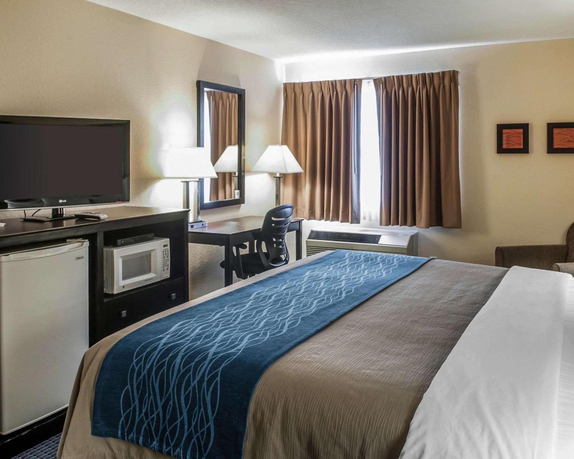 Comfort Inn Gallup I-40 Exit 20 photo 9