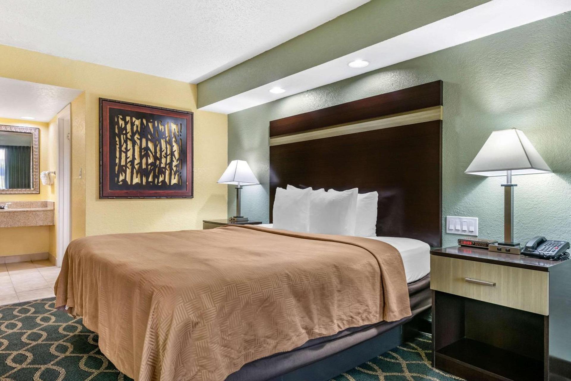 Clarion Inn Orlando International Drive - ICON Park photo 6