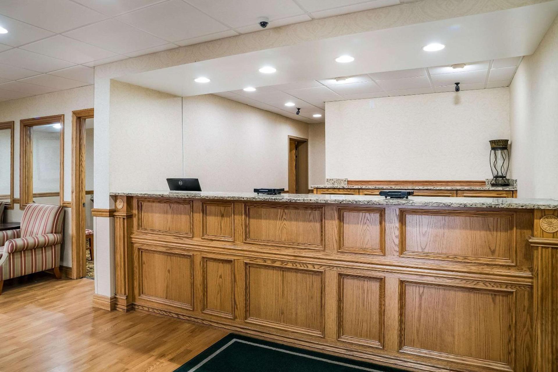 Quality Inn & Suites photo 45