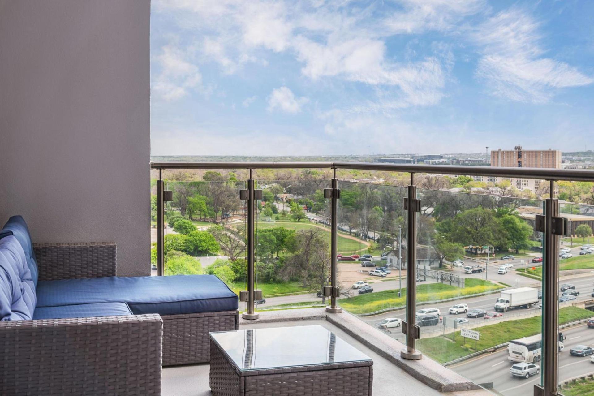 Fairfield Inn & Suites Austin Downtown photo 13
