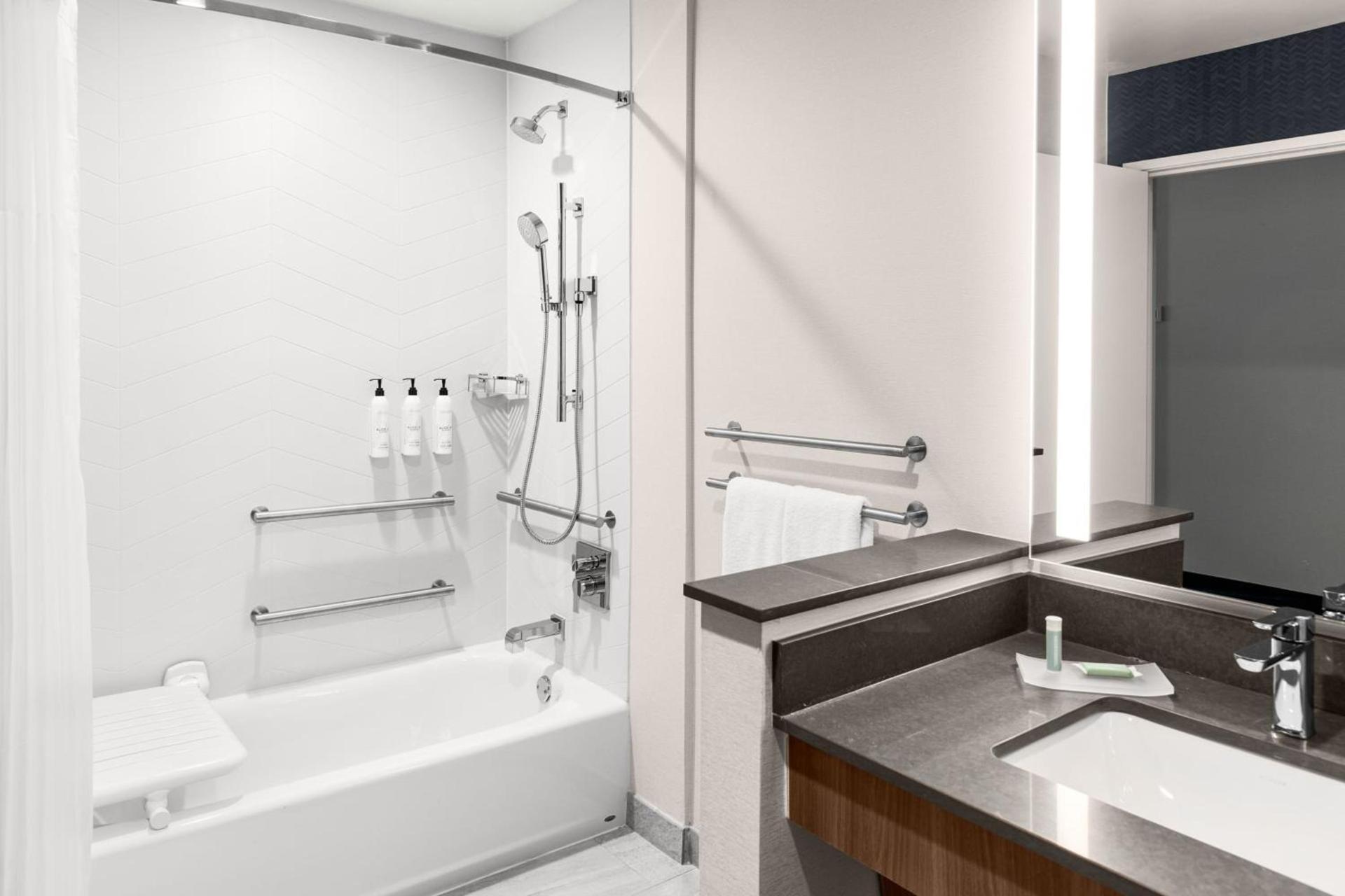 Fairfield Inn & Suites Austin Downtown photo 15