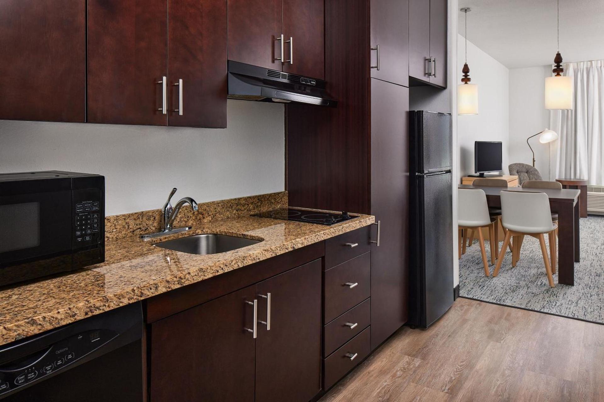 TownePlace Suites by Marriott Garden City photo 16