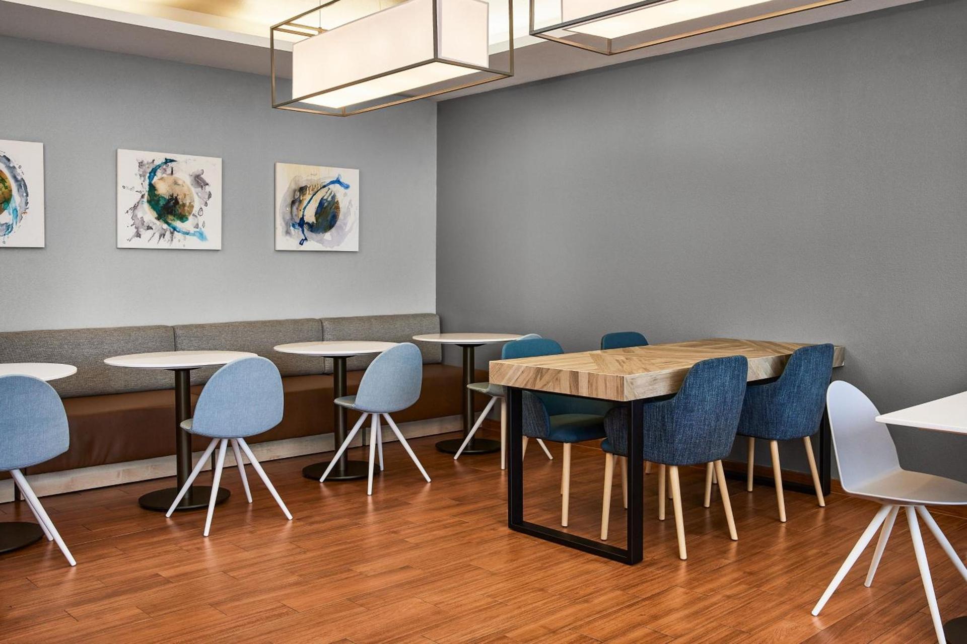 TownePlace Suites by Marriott Garden City photo 28