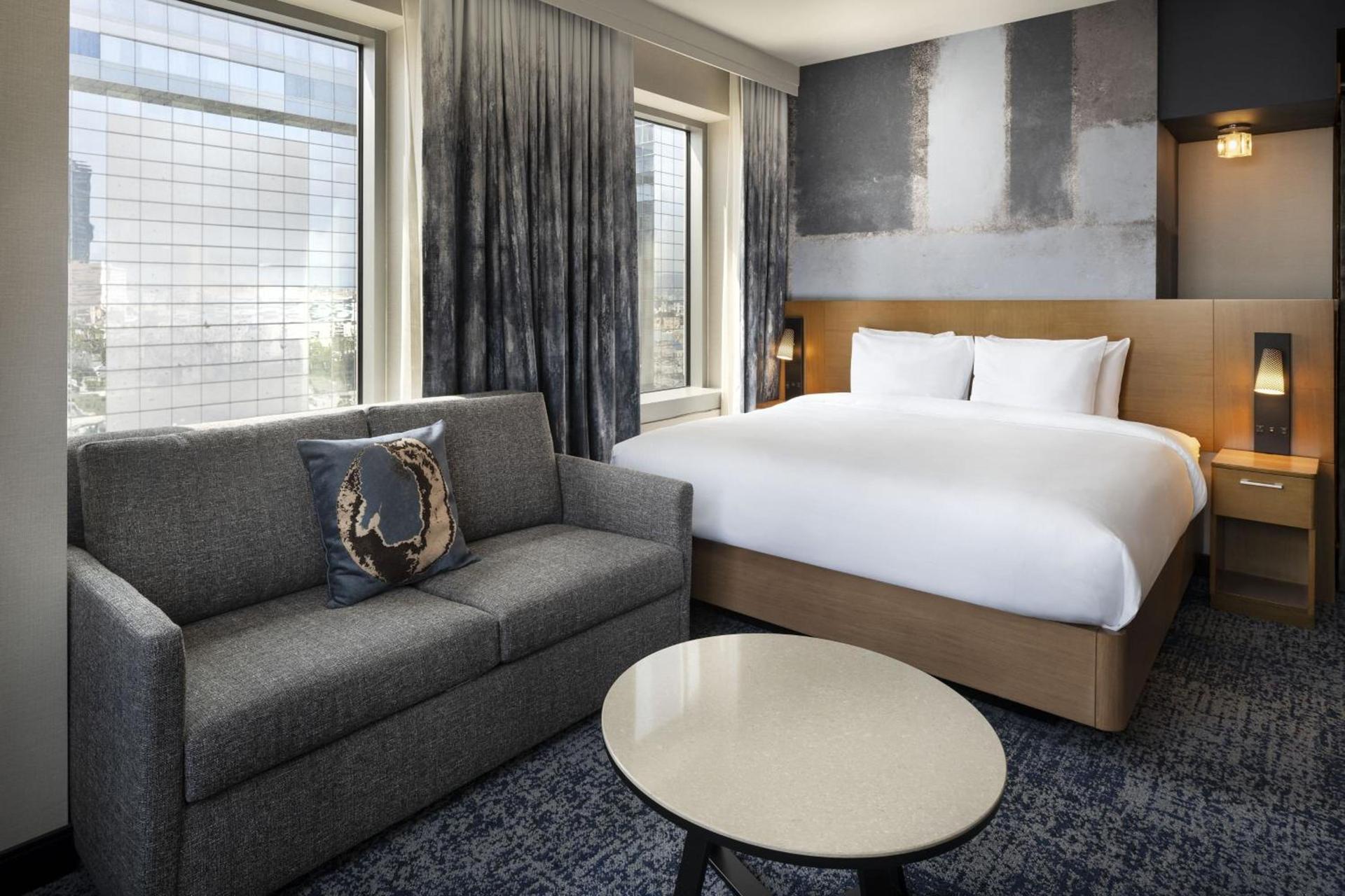 Courtyard by Marriott Los Angeles L.A. LIVE photo 14