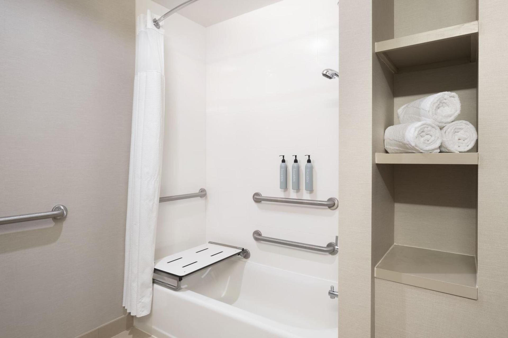 Courtyard by Marriott Los Angeles L.A. LIVE photo 29