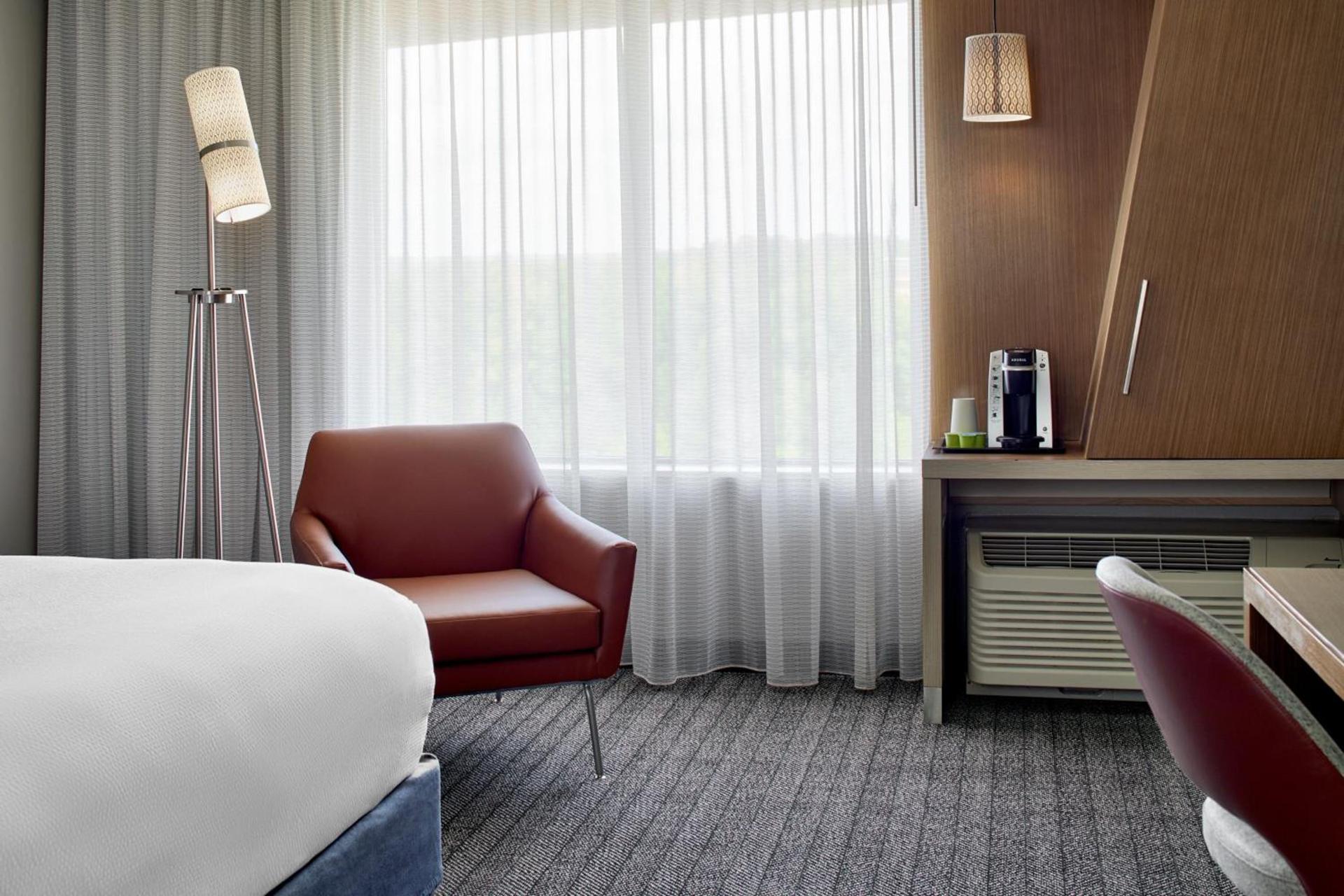 Courtyard by Marriott Atlanta NE/Duluth Sugarloaf photo 11