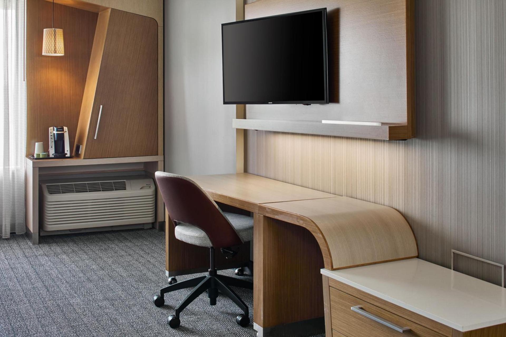 Courtyard by Marriott Atlanta NE/Duluth Sugarloaf photo 13