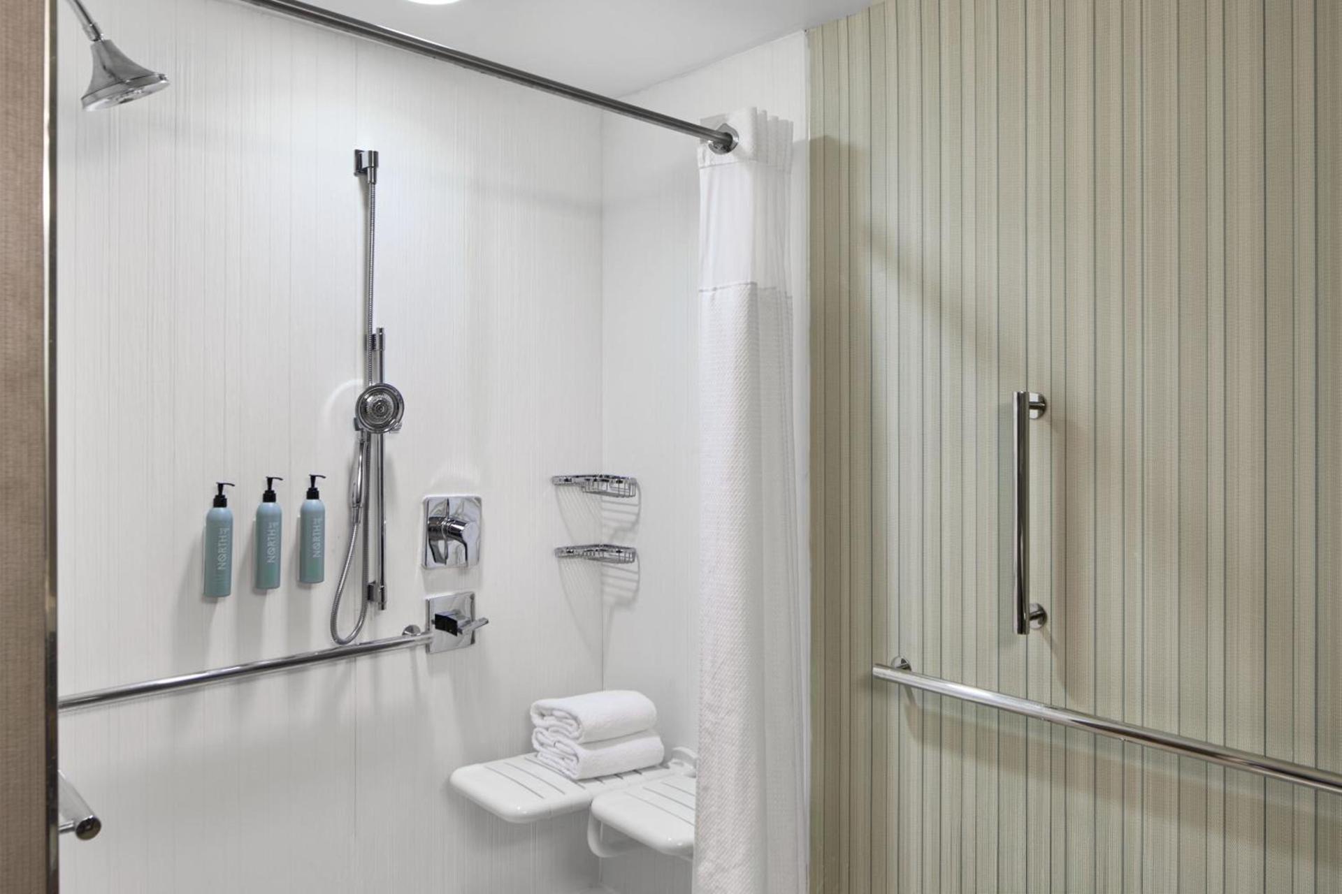 Courtyard by Marriott Atlanta NE/Duluth Sugarloaf photo 17