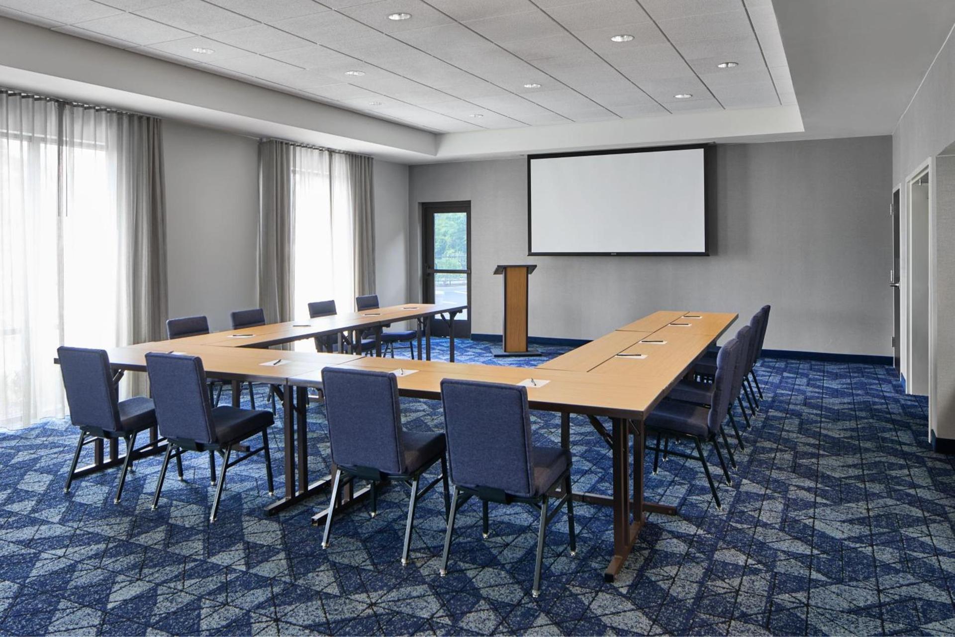 Courtyard by Marriott Atlanta NE/Duluth Sugarloaf photo 32