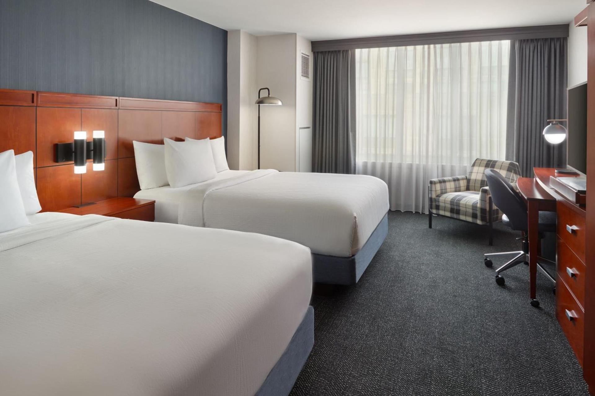 Courtyard by Marriott Washington, D.C./Foggy Bottom photo 4