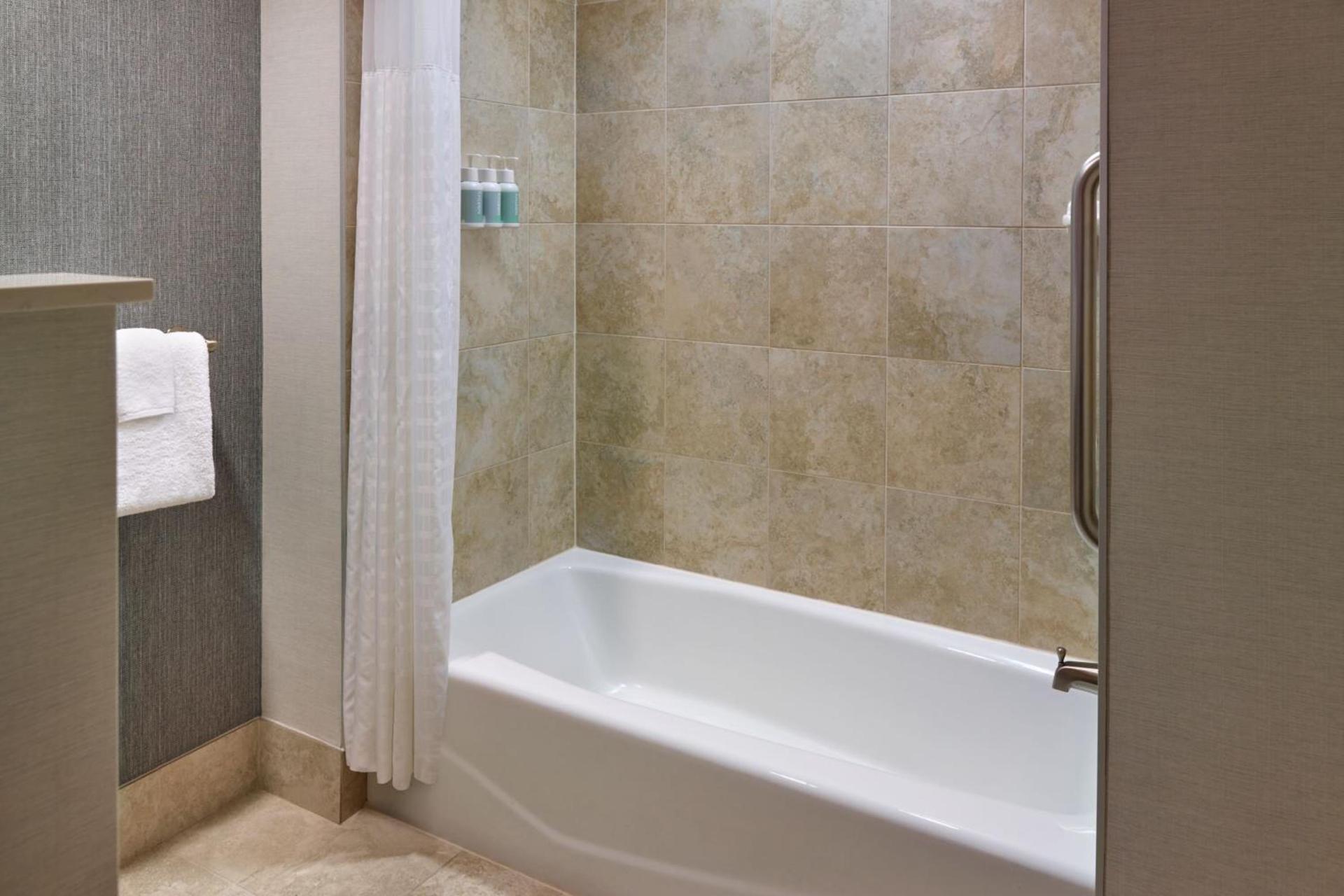 Courtyard by Marriott Washington, D.C./Foggy Bottom photo 20