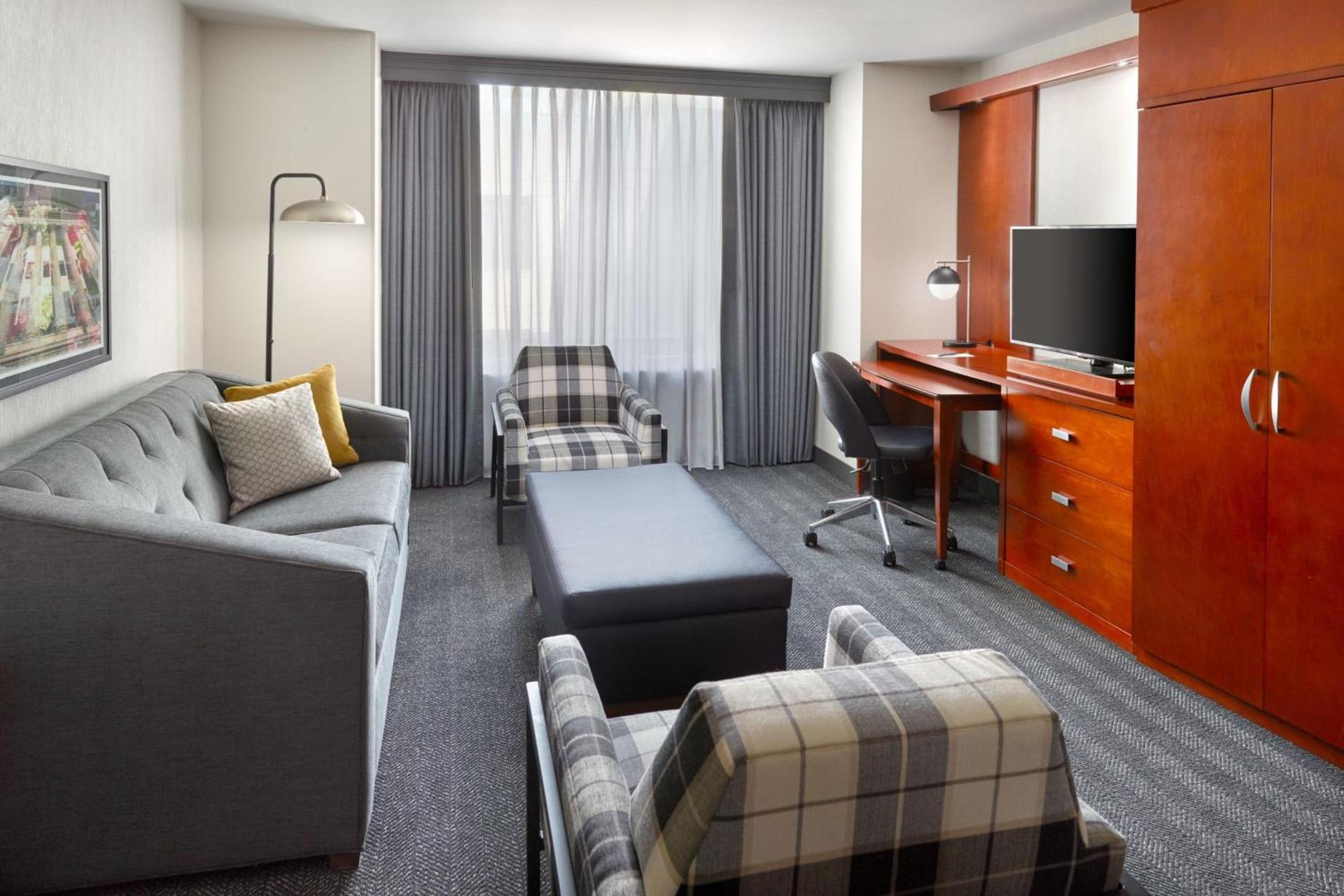 Courtyard by Marriott Washington, D.C./Foggy Bottom photo 22
