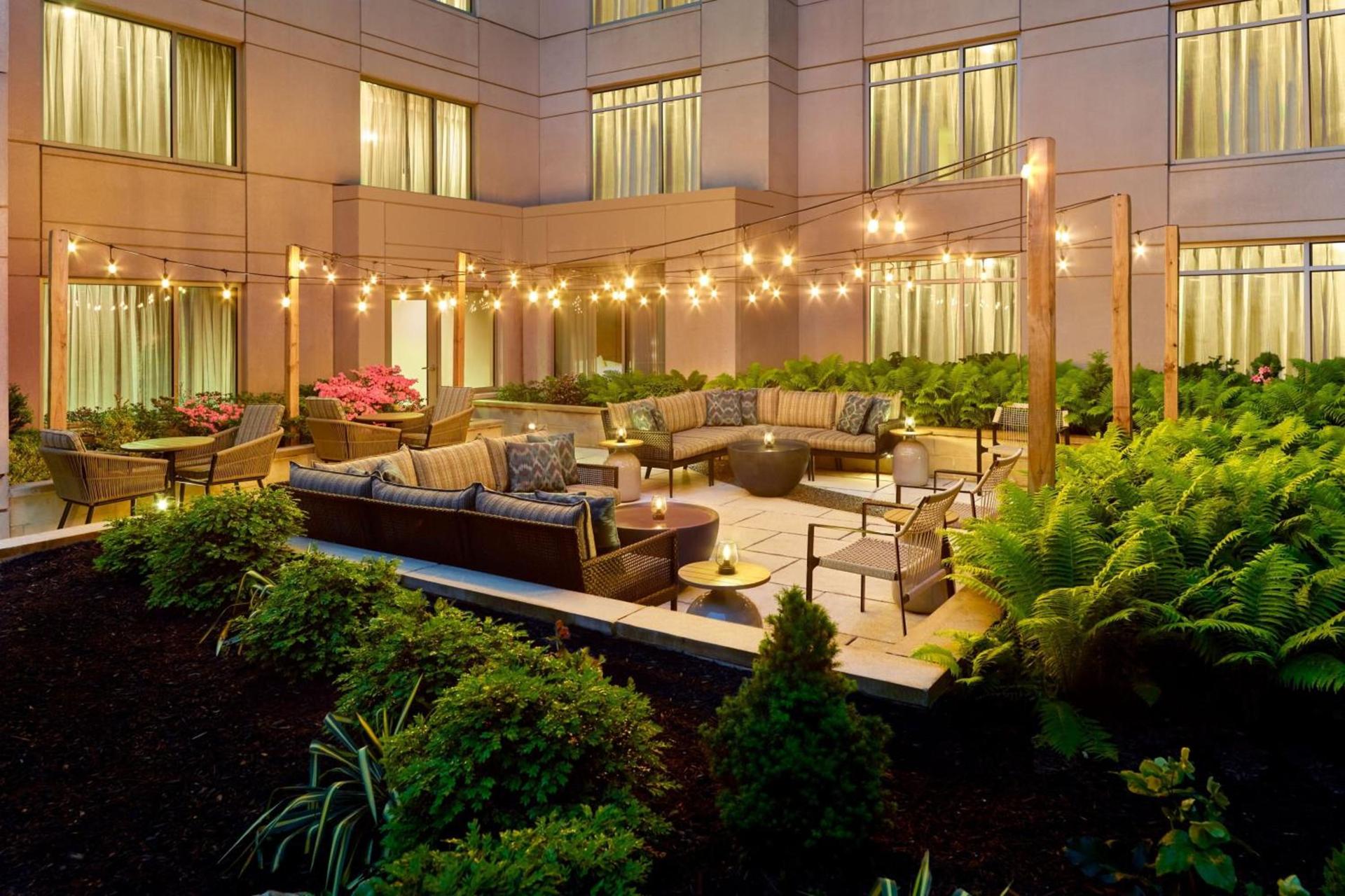 Courtyard by Marriott Washington, D.C./Foggy Bottom photo 29