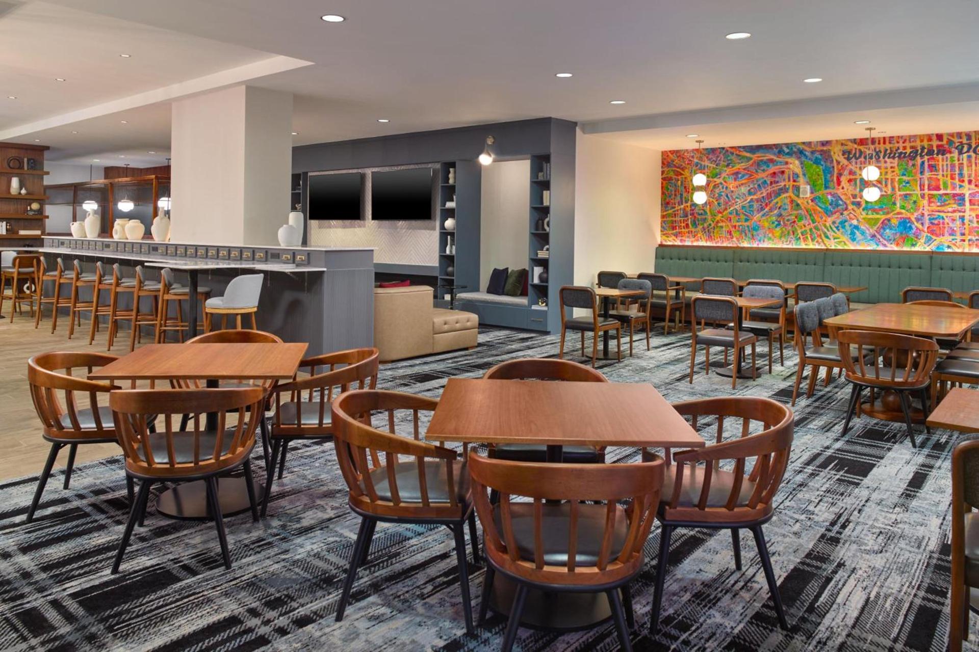 Courtyard by Marriott Washington, D.C./Foggy Bottom photo 33