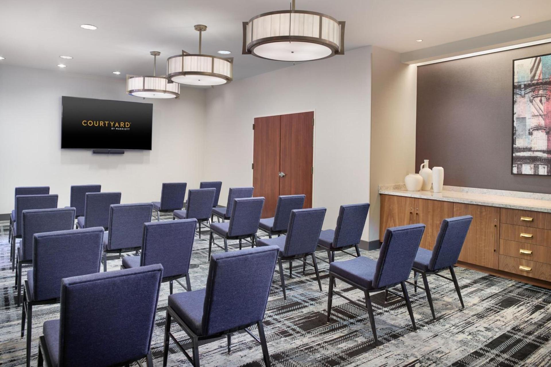 Courtyard by Marriott Washington, D.C./Foggy Bottom photo 45