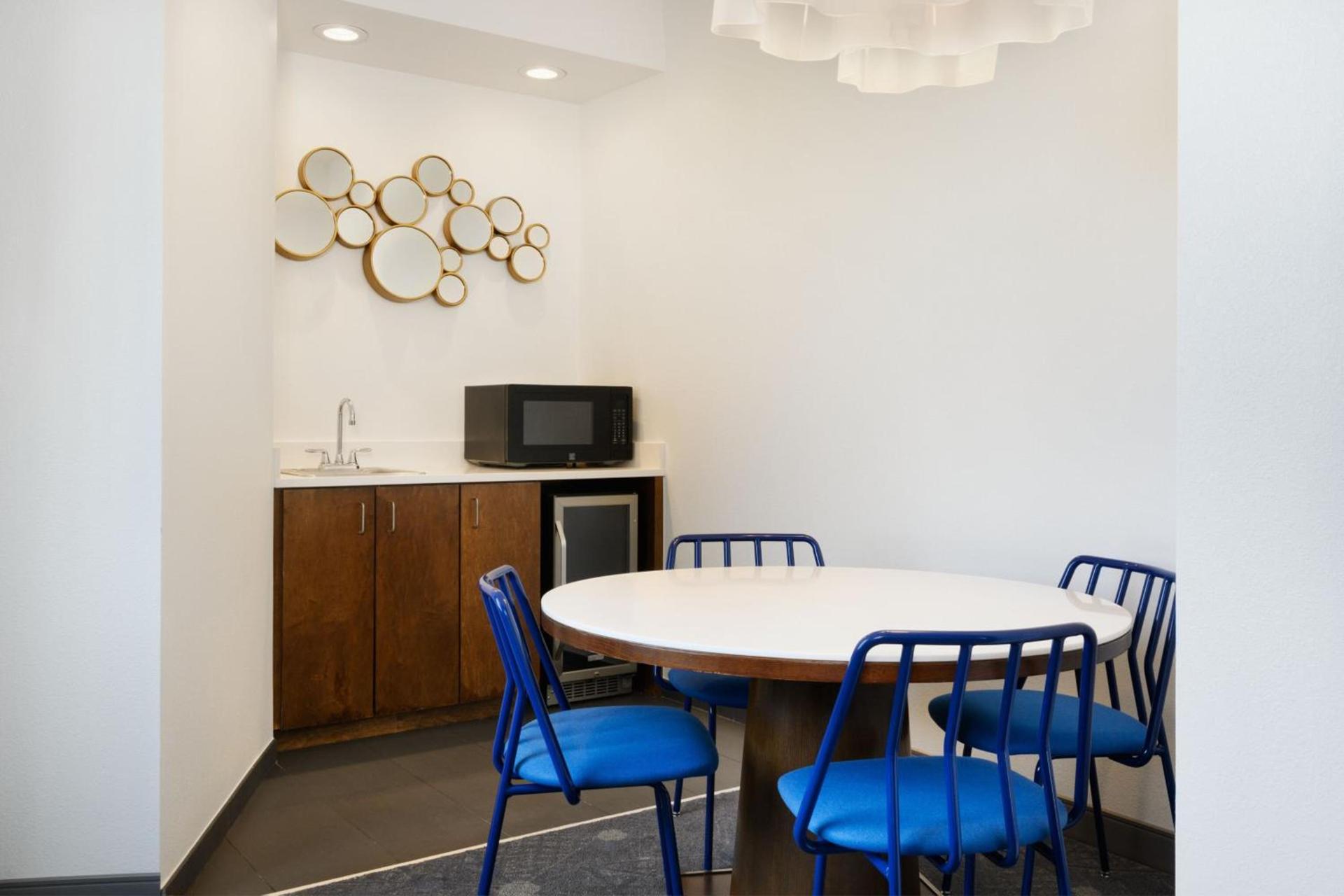 Aloft by Marriott Greenville Downtown photo 23