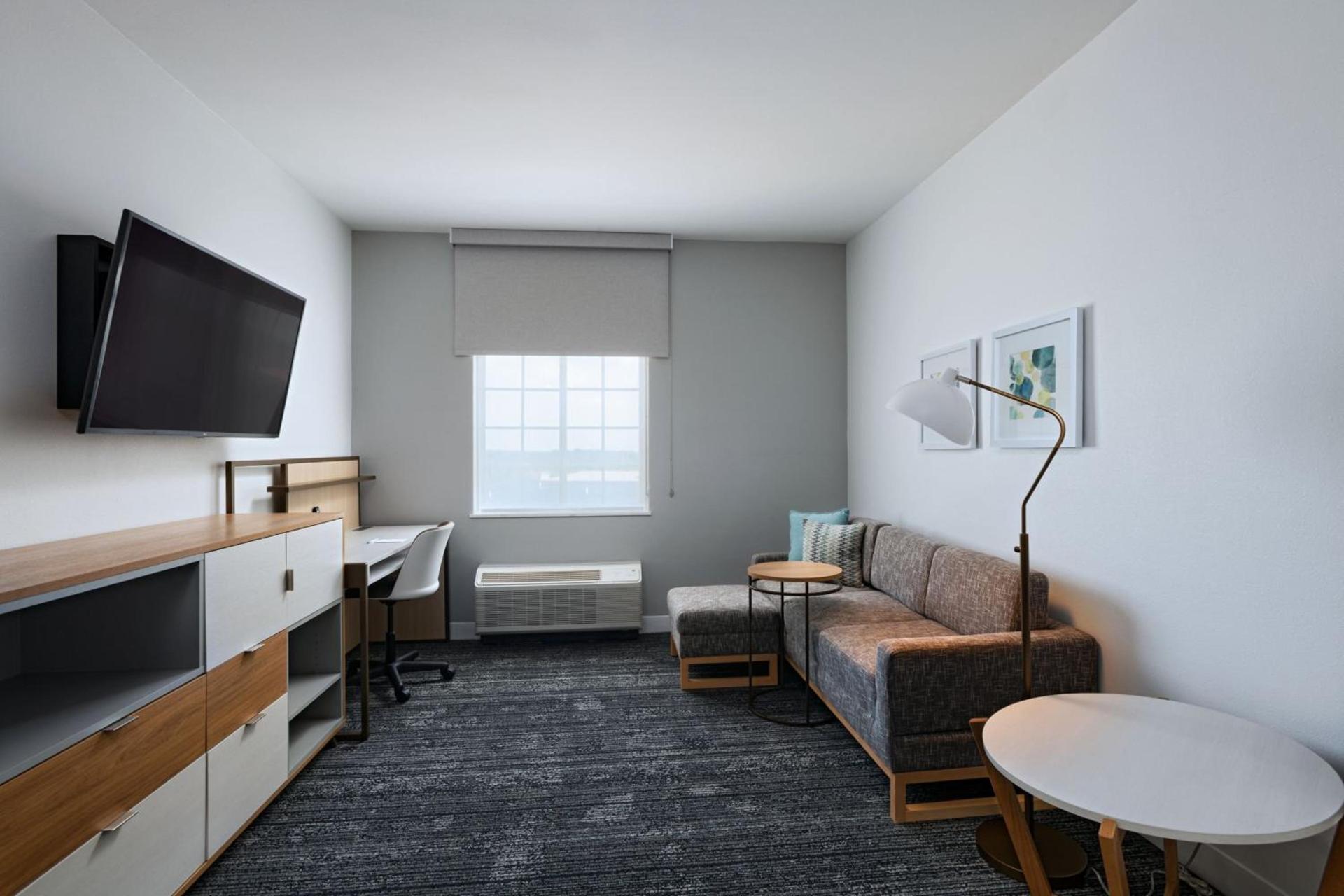 TownePlace Suites by Marriott Weatherford photo 5