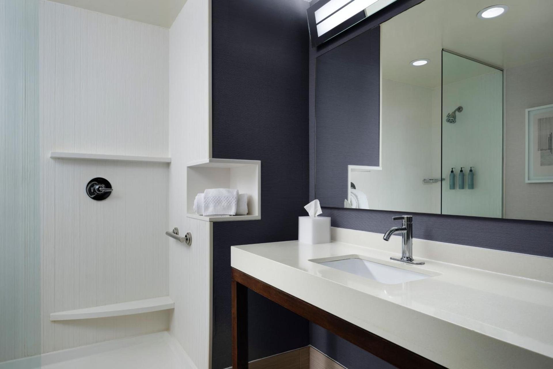 Courtyard by Marriott Hammond photo 12