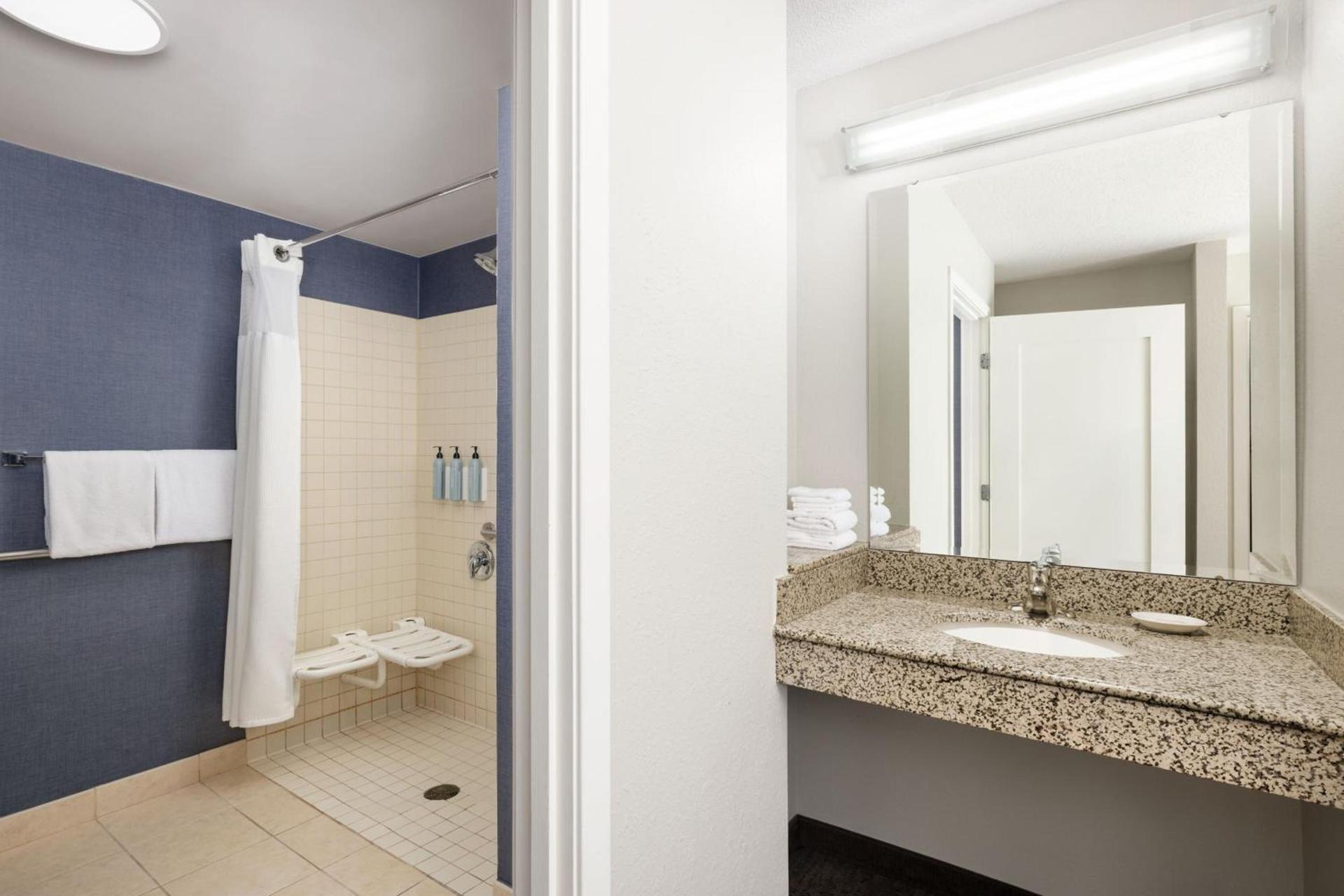 Residence Inn Concord photo 11