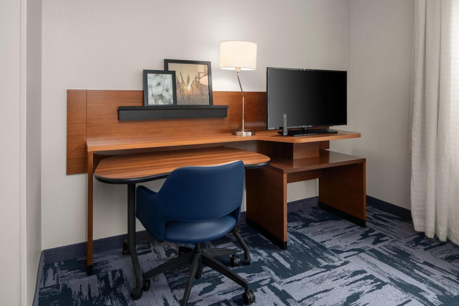 Fairfield Inn & Suites by Marriott Orlando Kissimmee/Celebration photo 20