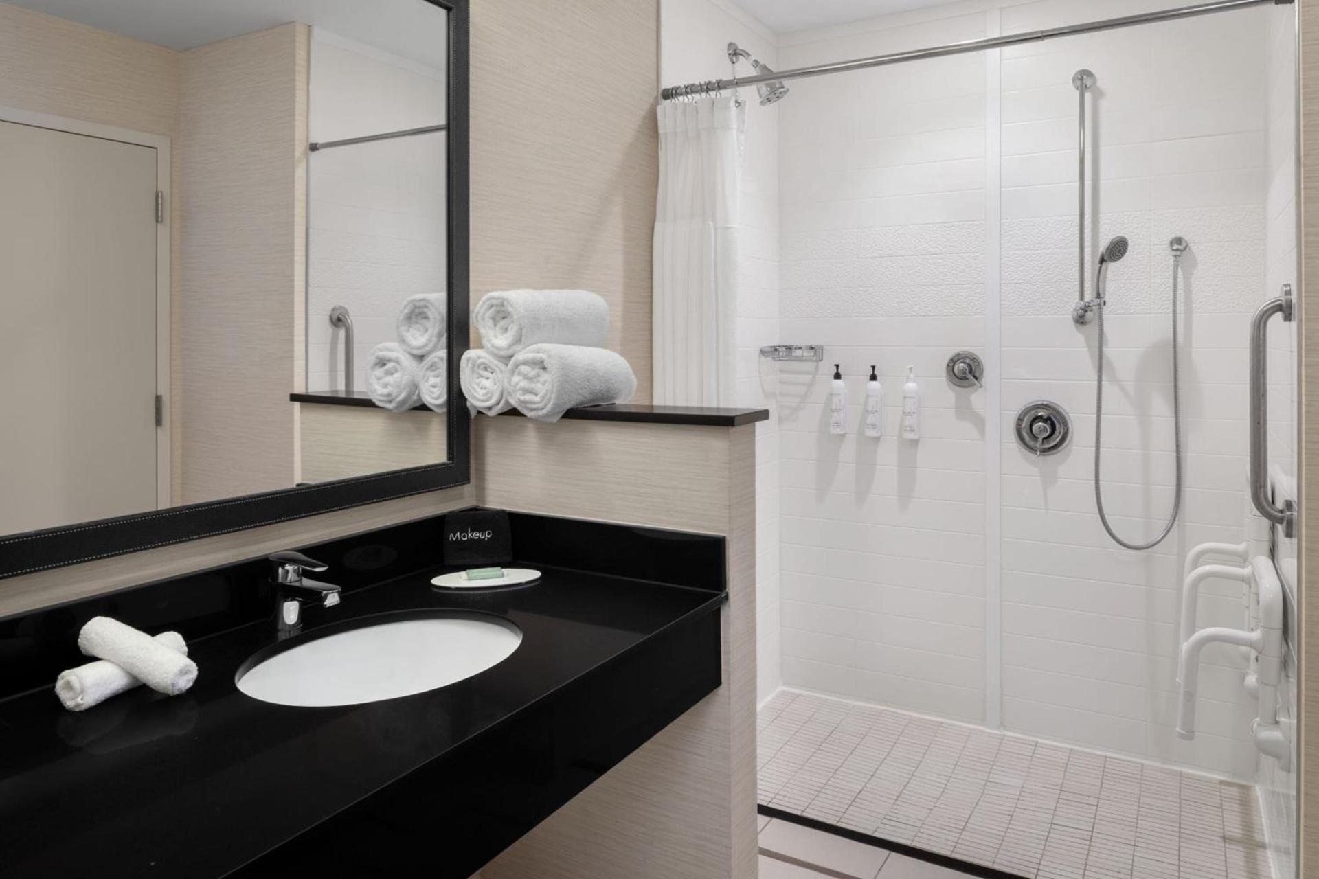 Fairfield Inn & Suites by Marriott Orlando Kissimmee/Celebration photo 24