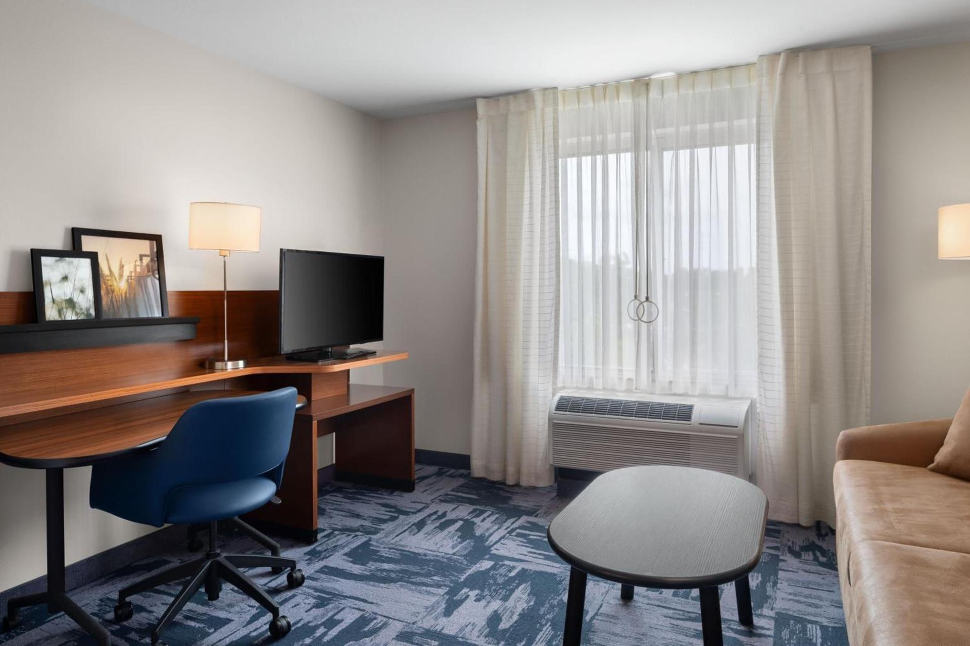 Fairfield Inn & Suites by Marriott Orlando Kissimmee/Celebration photo 27