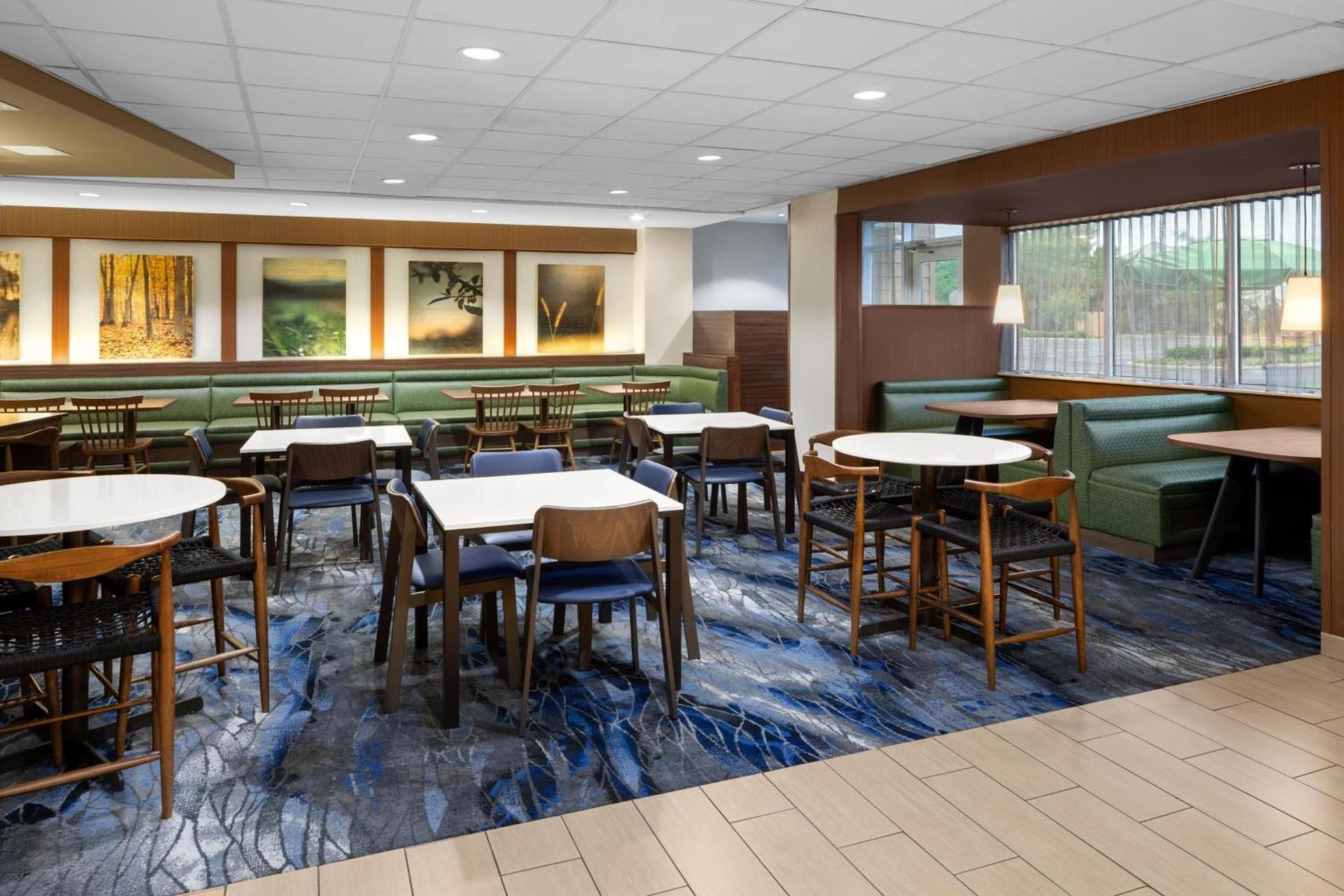 Fairfield Inn & Suites by Marriott Orlando Kissimmee/Celebration photo 8