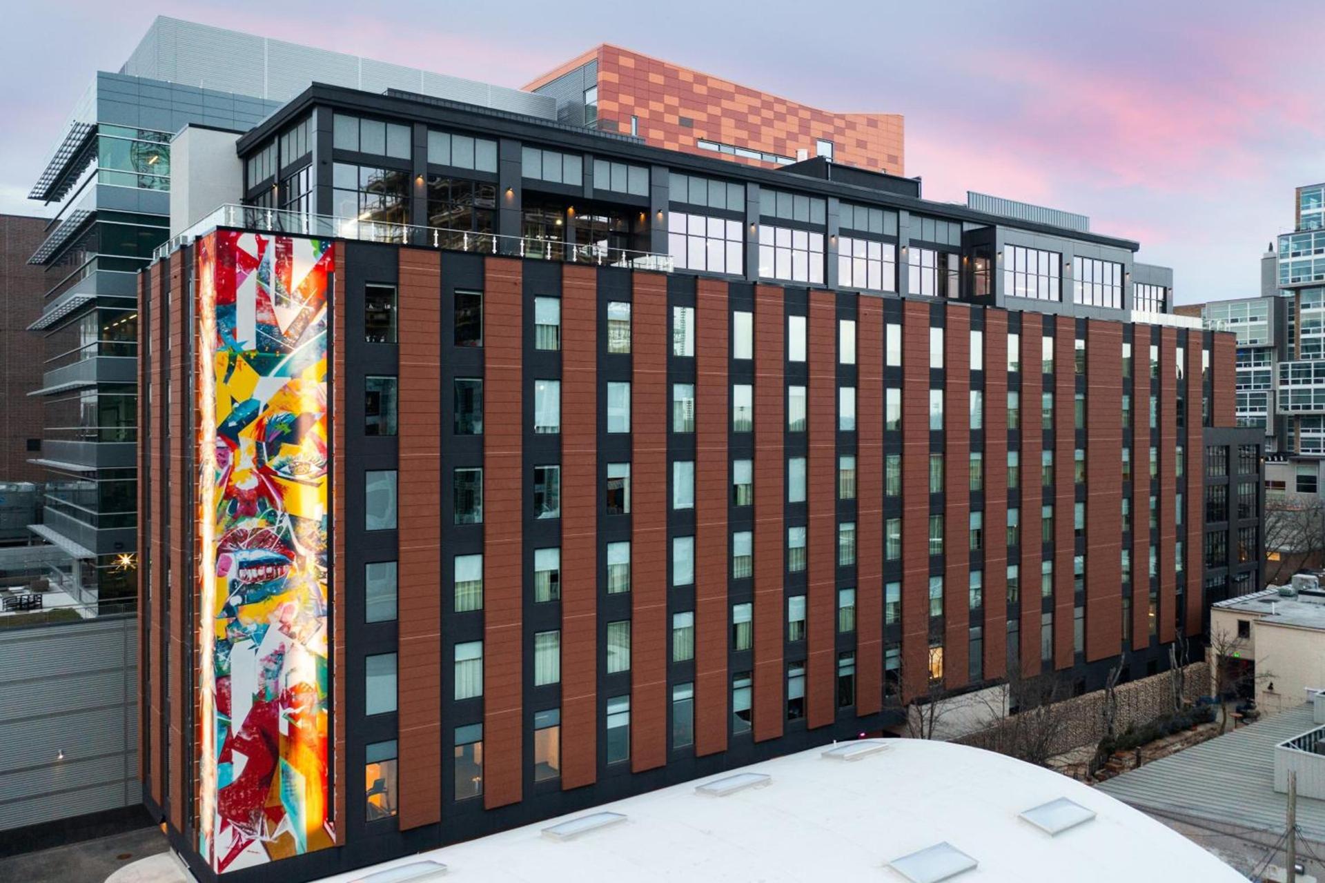 Moxy Madison Downtown photo 1