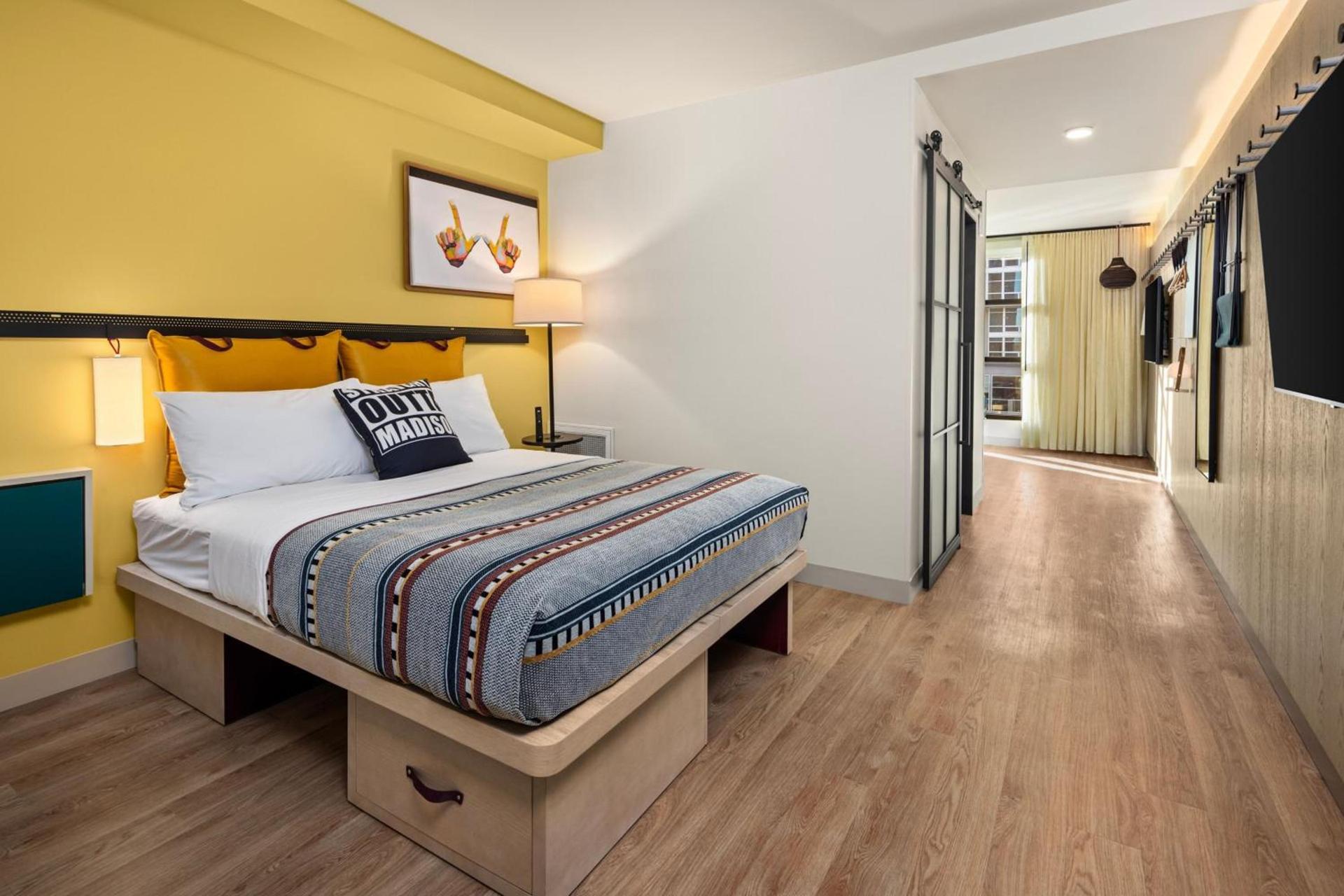Moxy Madison Downtown photo 22