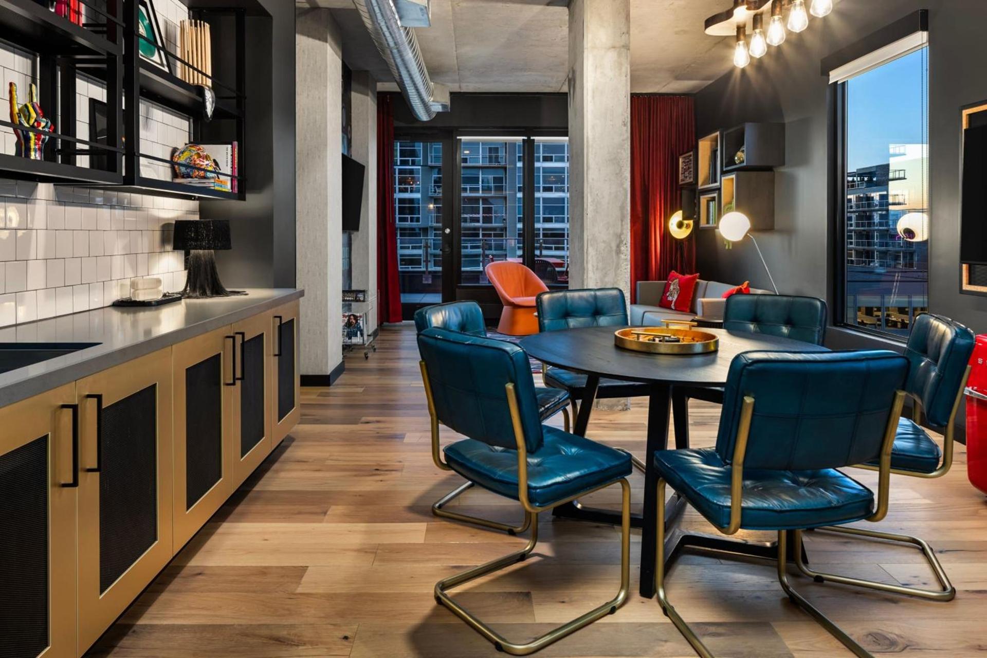 Moxy Madison Downtown photo 38