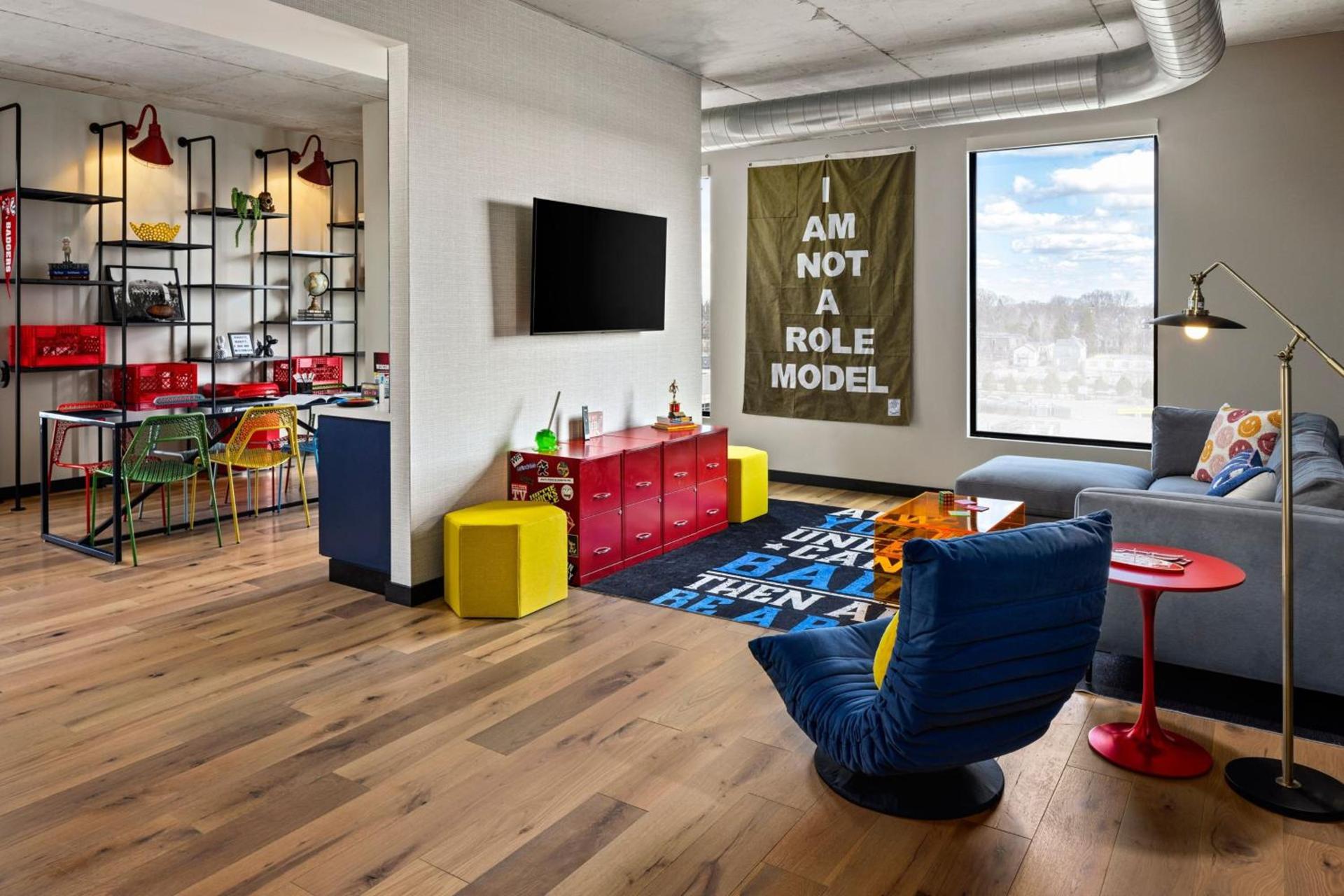 Moxy Madison Downtown photo 41