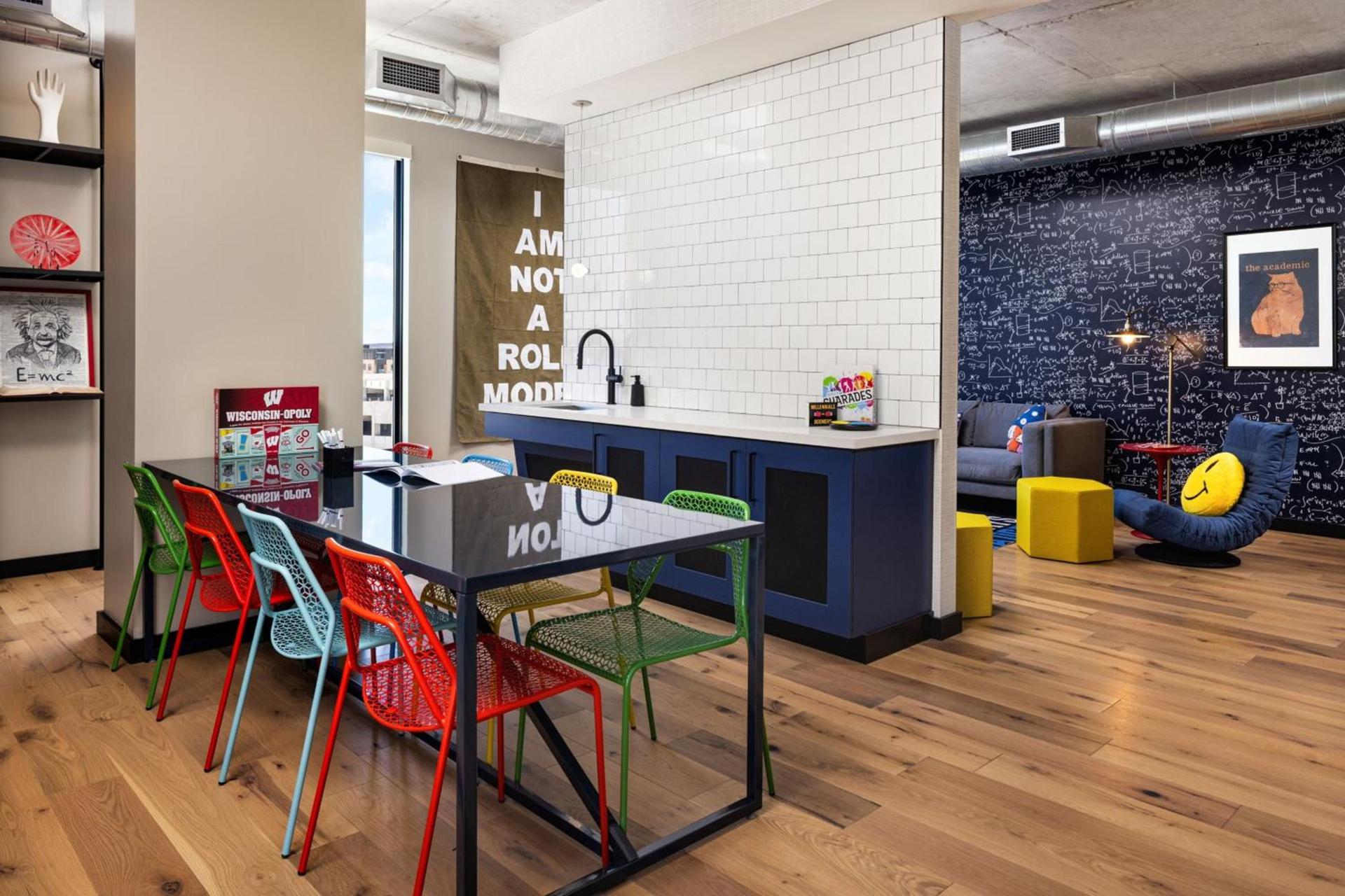 Moxy Madison Downtown photo 43