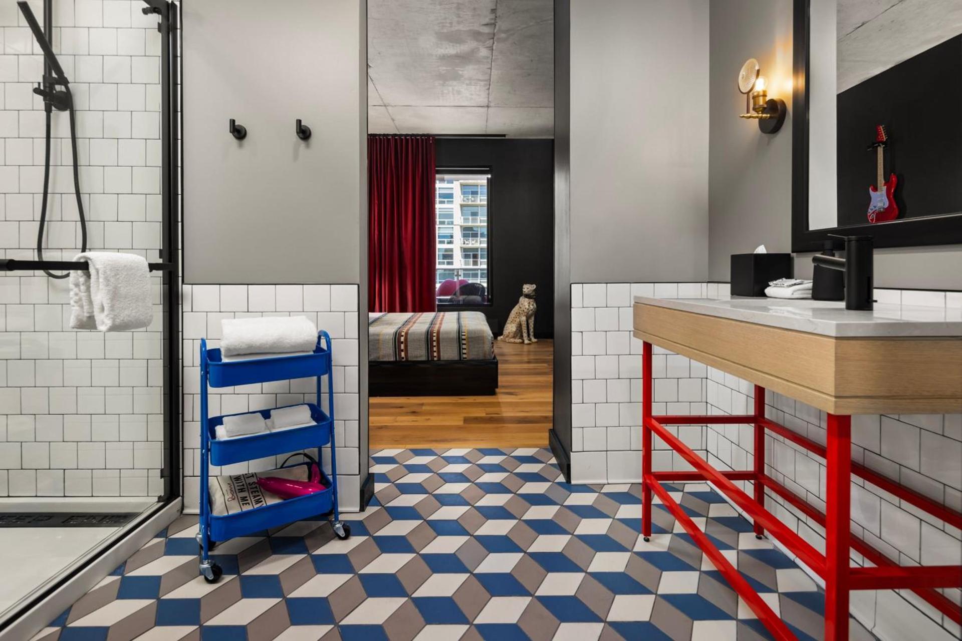 Moxy Madison Downtown photo 61