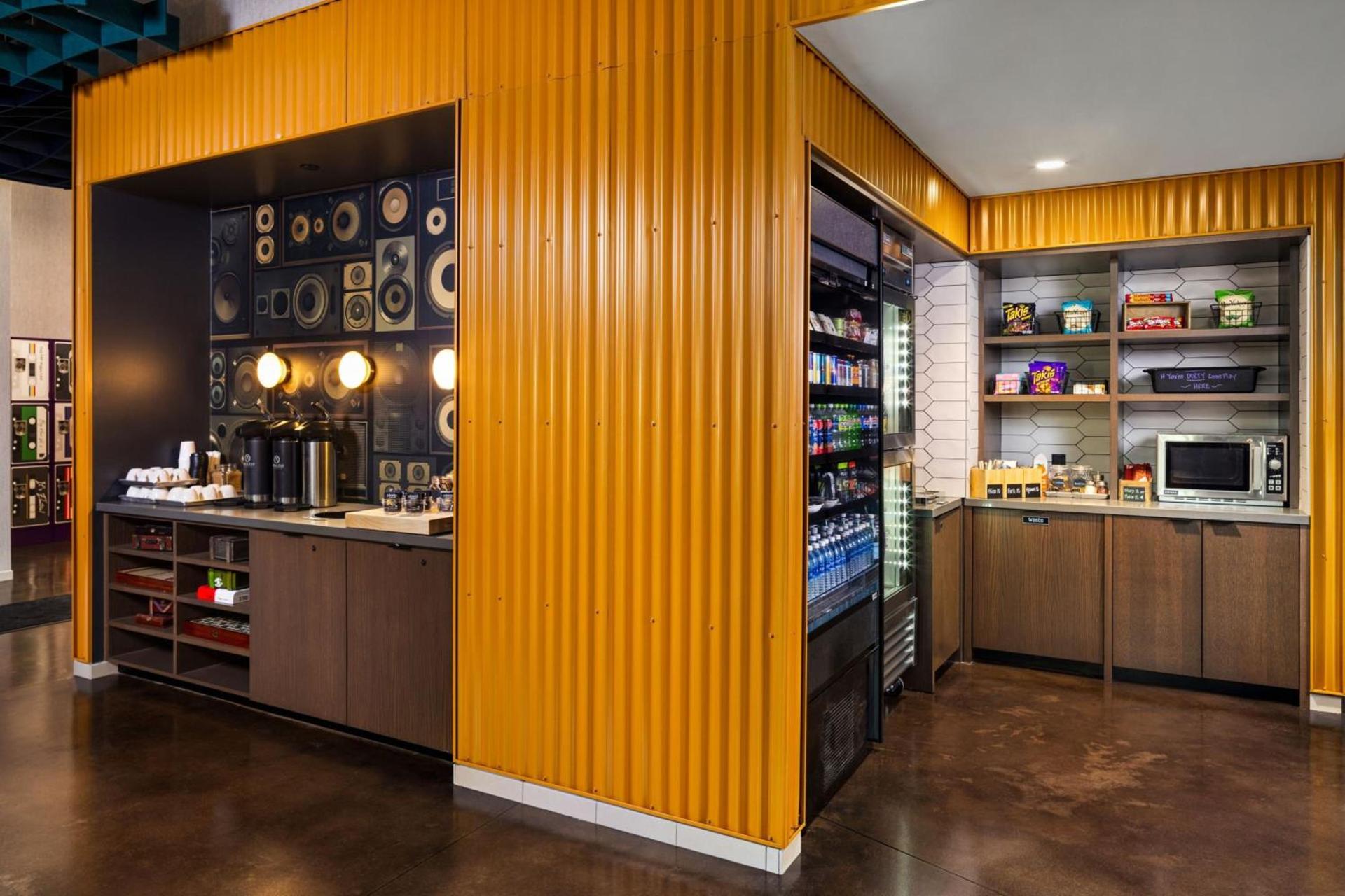 Moxy Madison Downtown photo 64