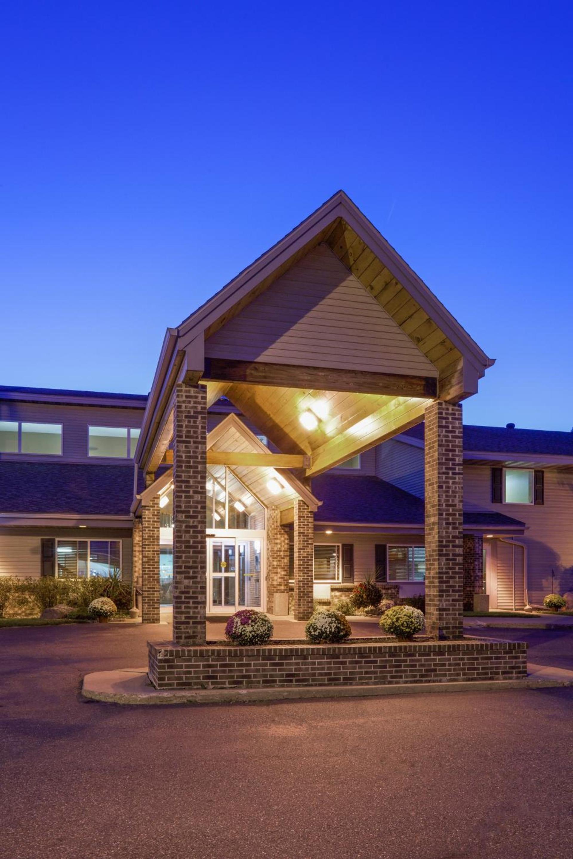 AmericInn by Wyndham Rhinelander — hotel in Rhinelander