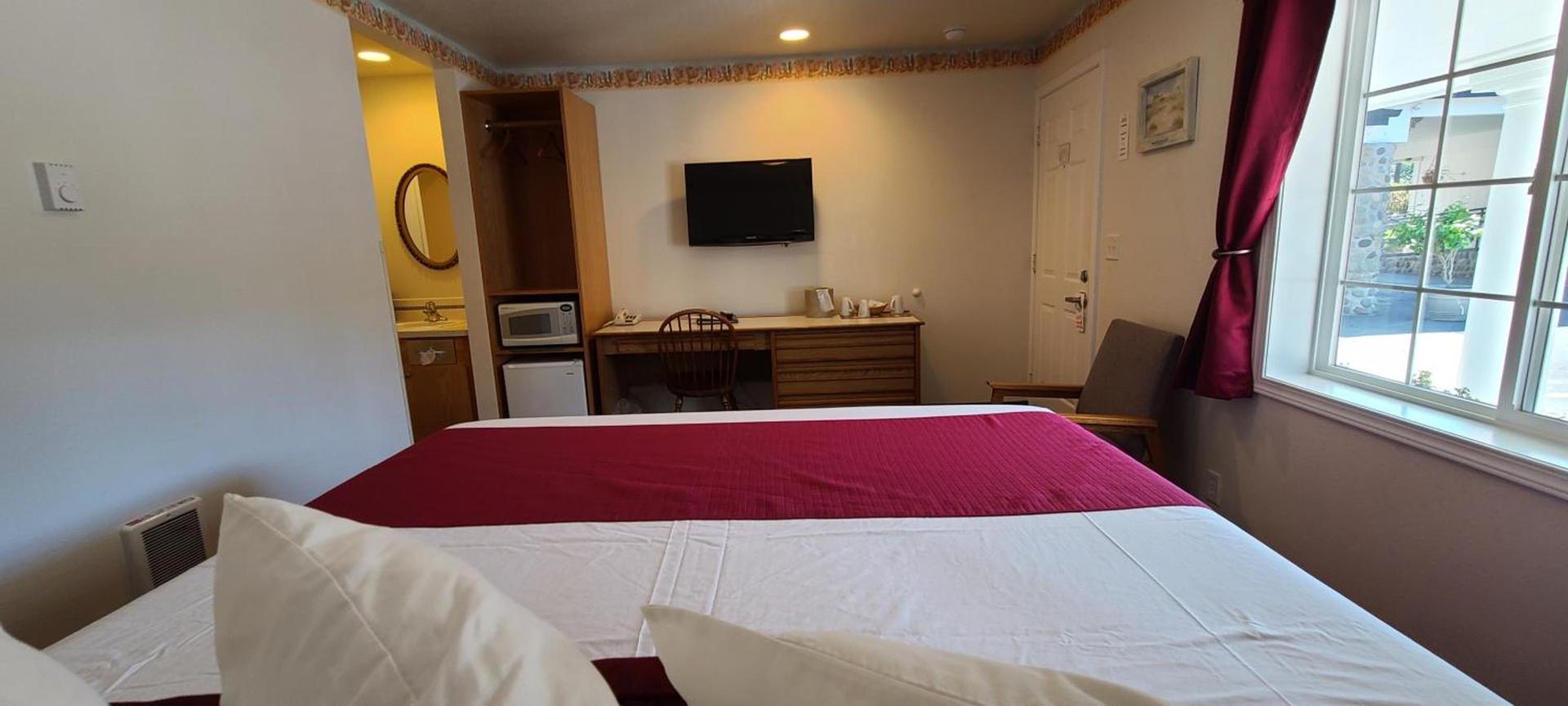 Ocean Breeze Motel photo 24