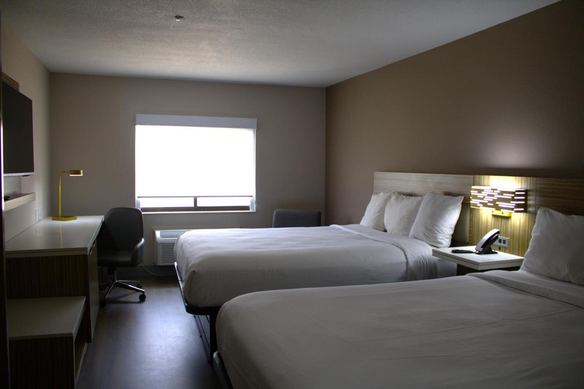 Baymont Inn & Suites San Marcos photo 5