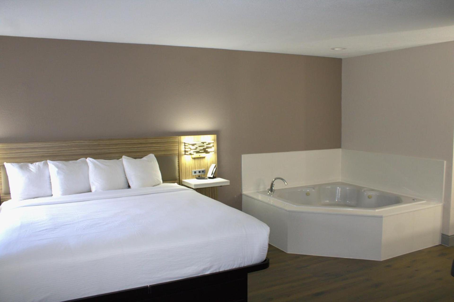 Baymont Inn & Suites San Marcos photo 12