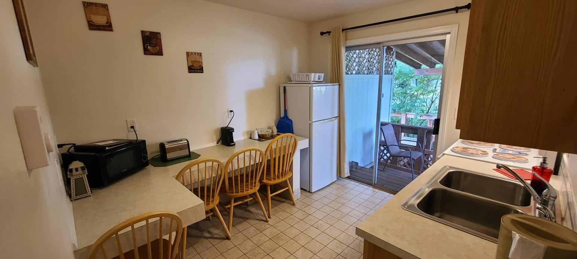 Ocean Breeze Motel photo 34
