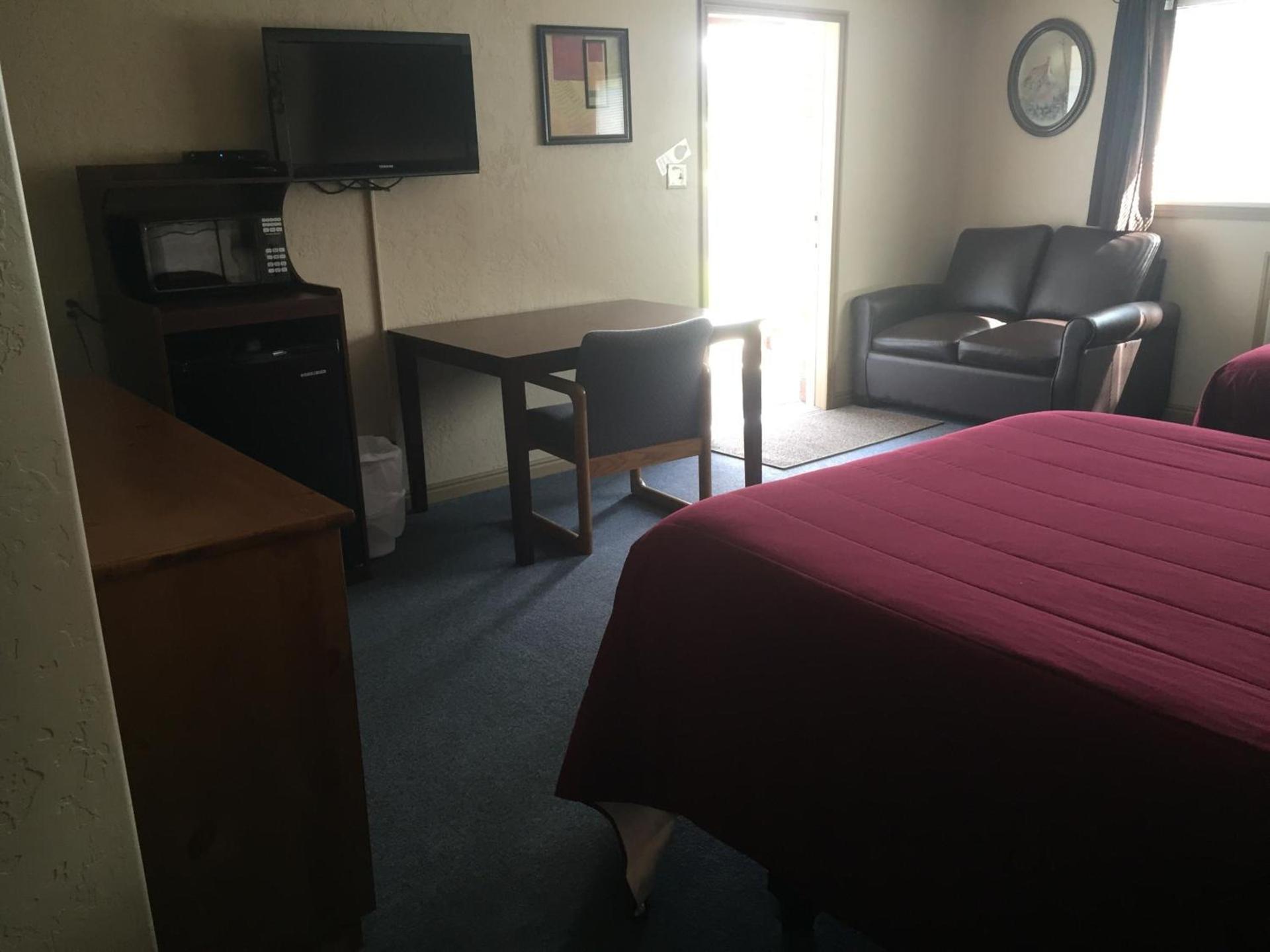 Harrison Inn photo 18
