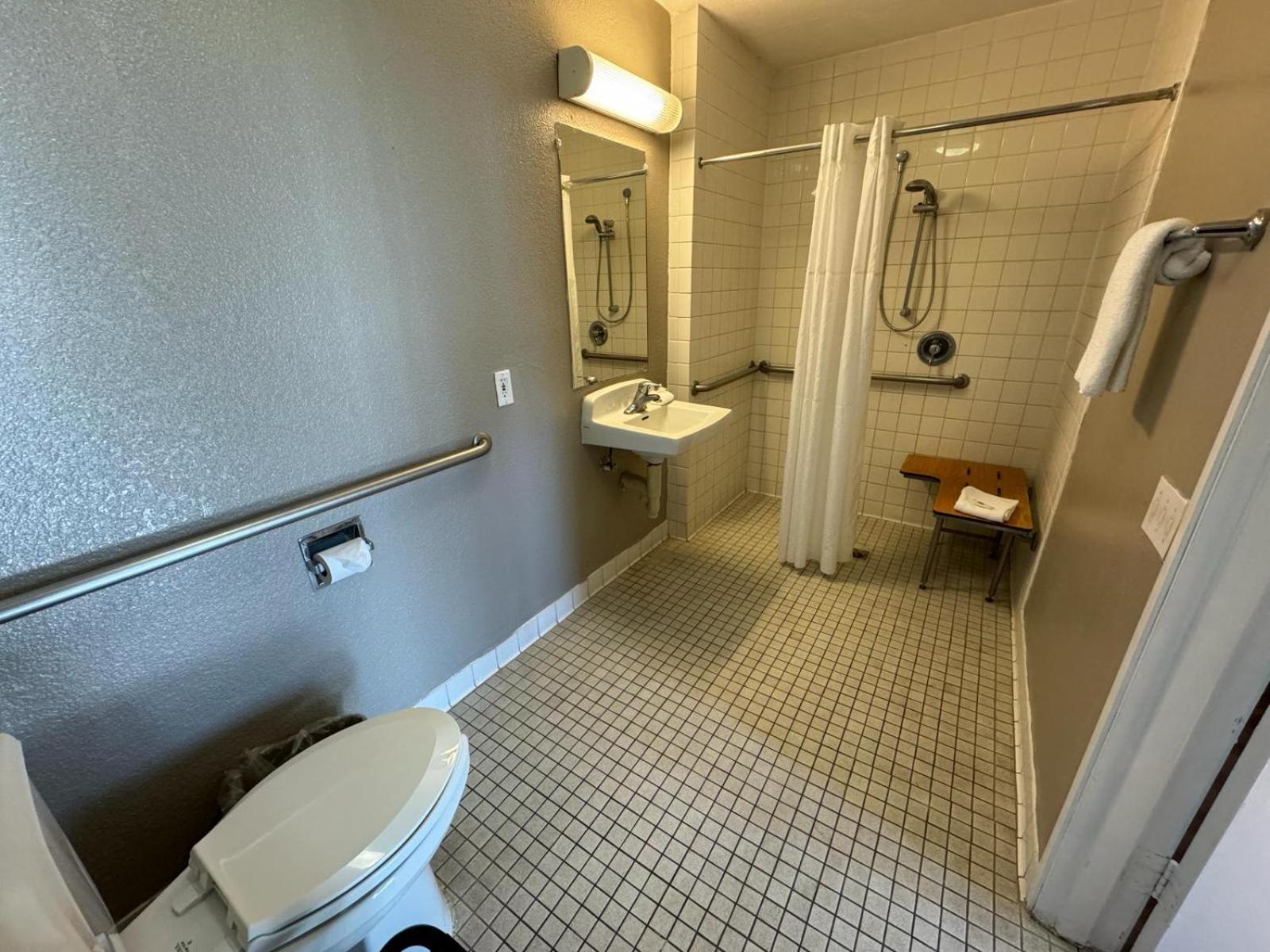 Motel 6-Ventura, CA - South photo 42