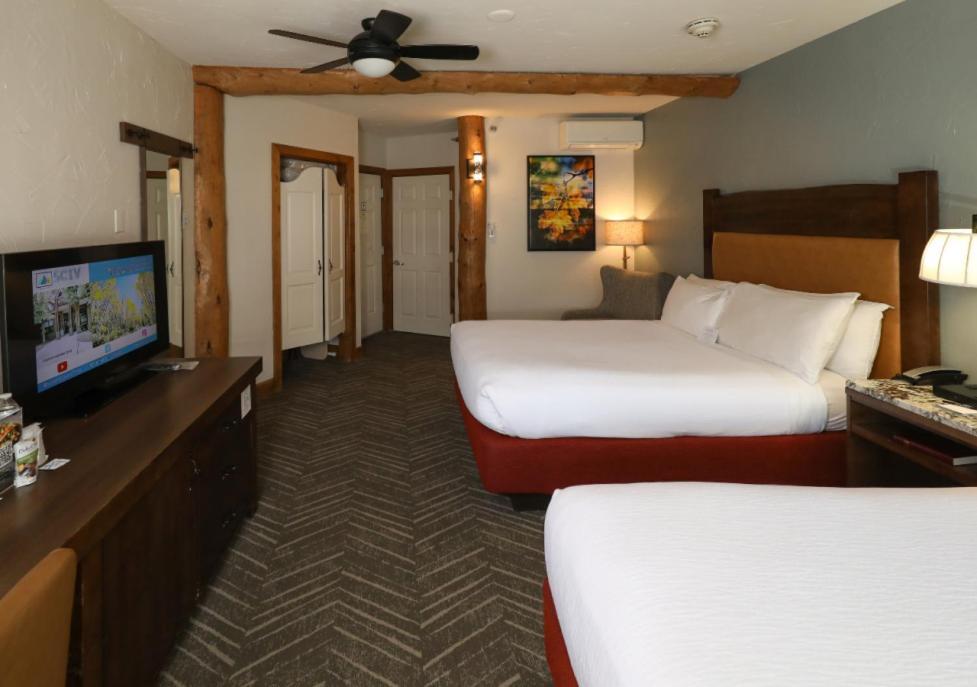 The Lodge at Breckenridge photo 37