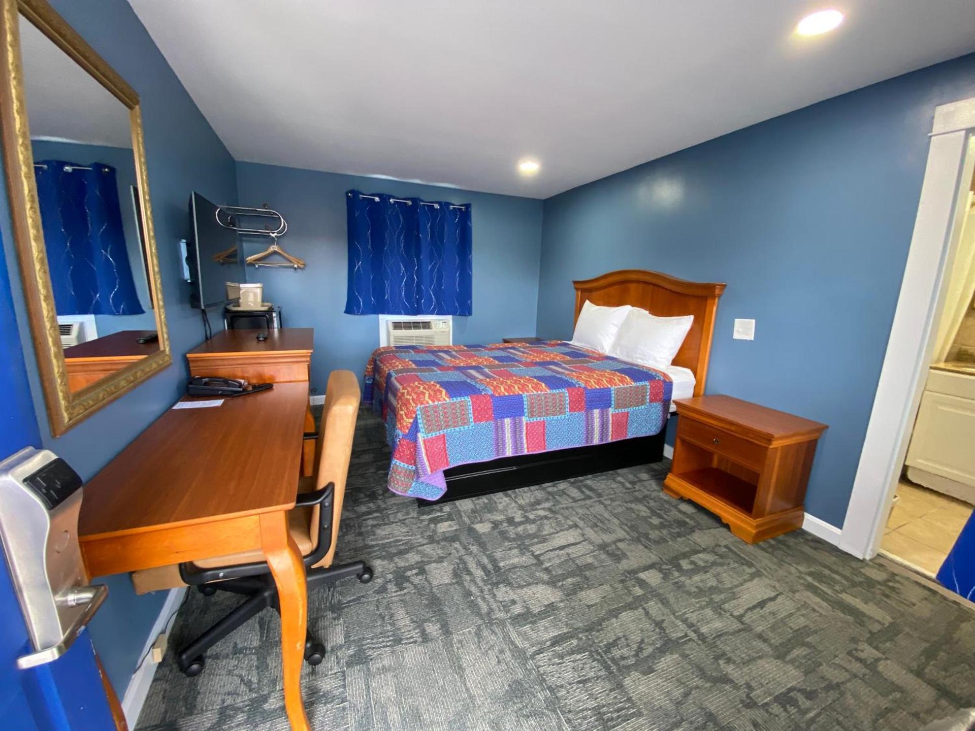 Royal Inn photo 7