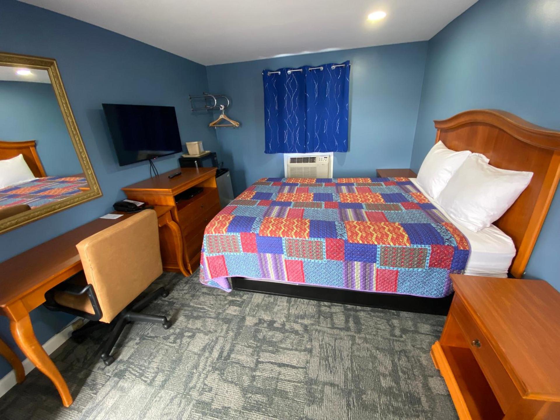 Royal Inn photo 3