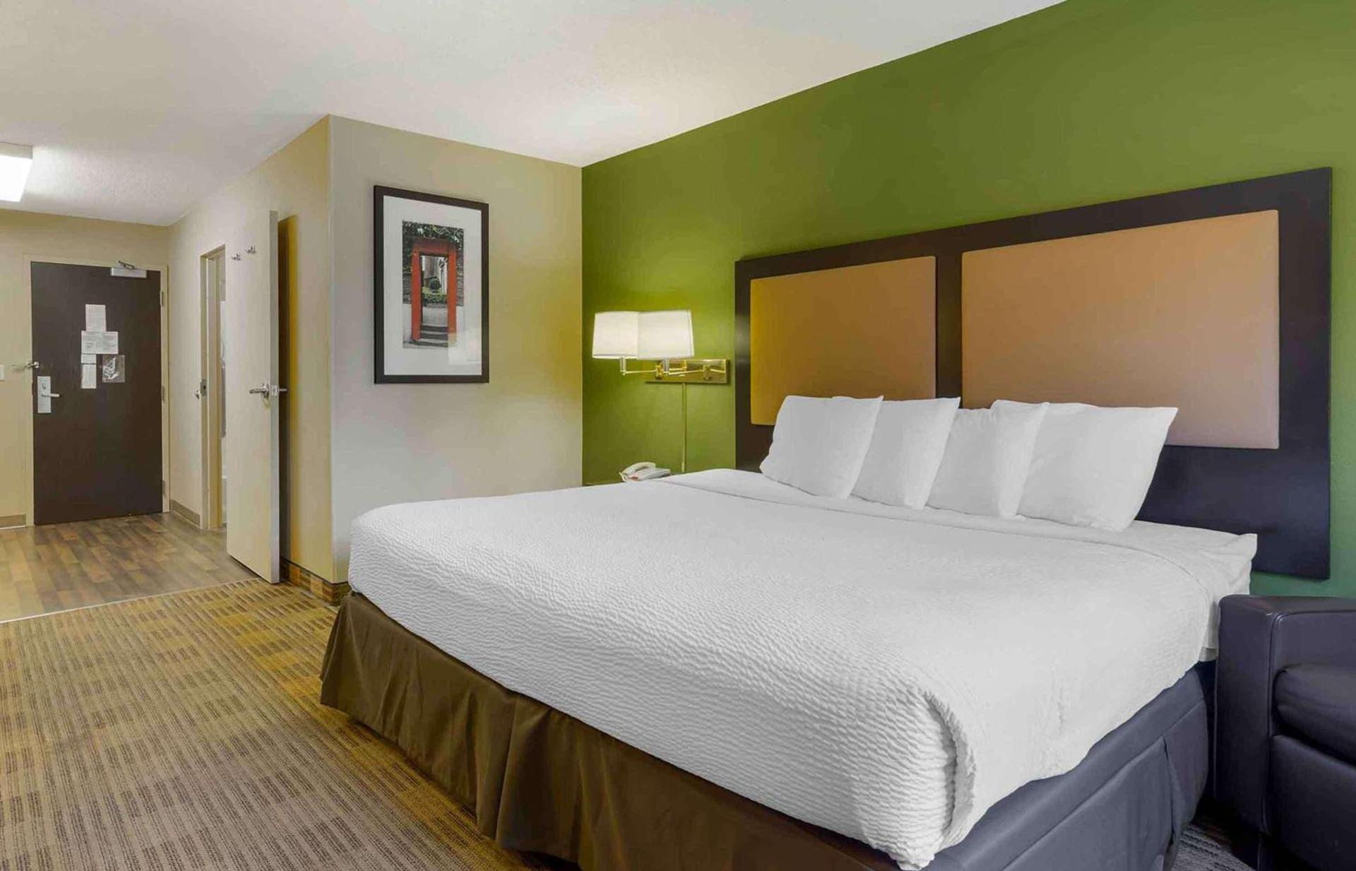 Extended Stay America Select Suites - Peoria - North photo 13