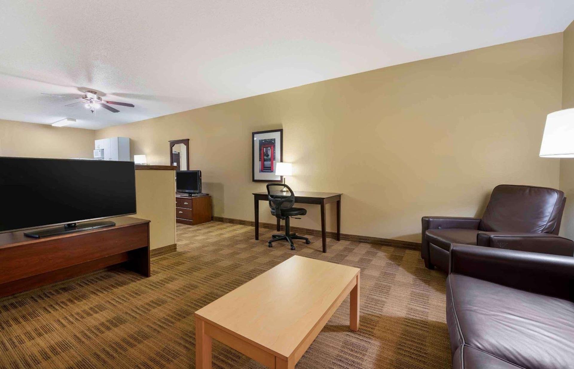 Extended Stay America Select Suites - Peoria - North photo 24